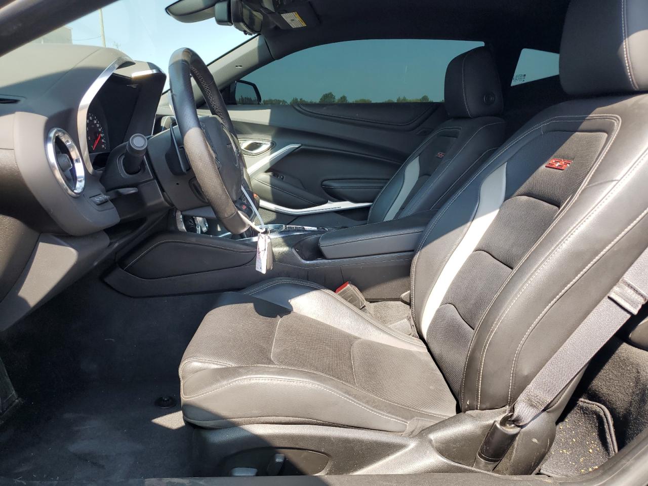 2023 Chevrolet Camaro - Image 7