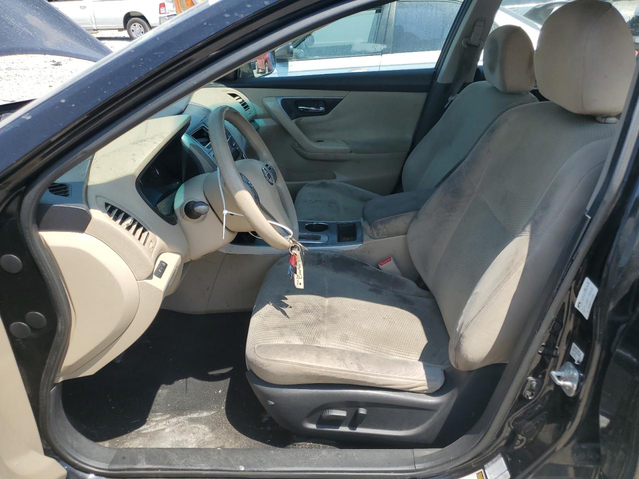 2015 Nissan Altima - Image 7