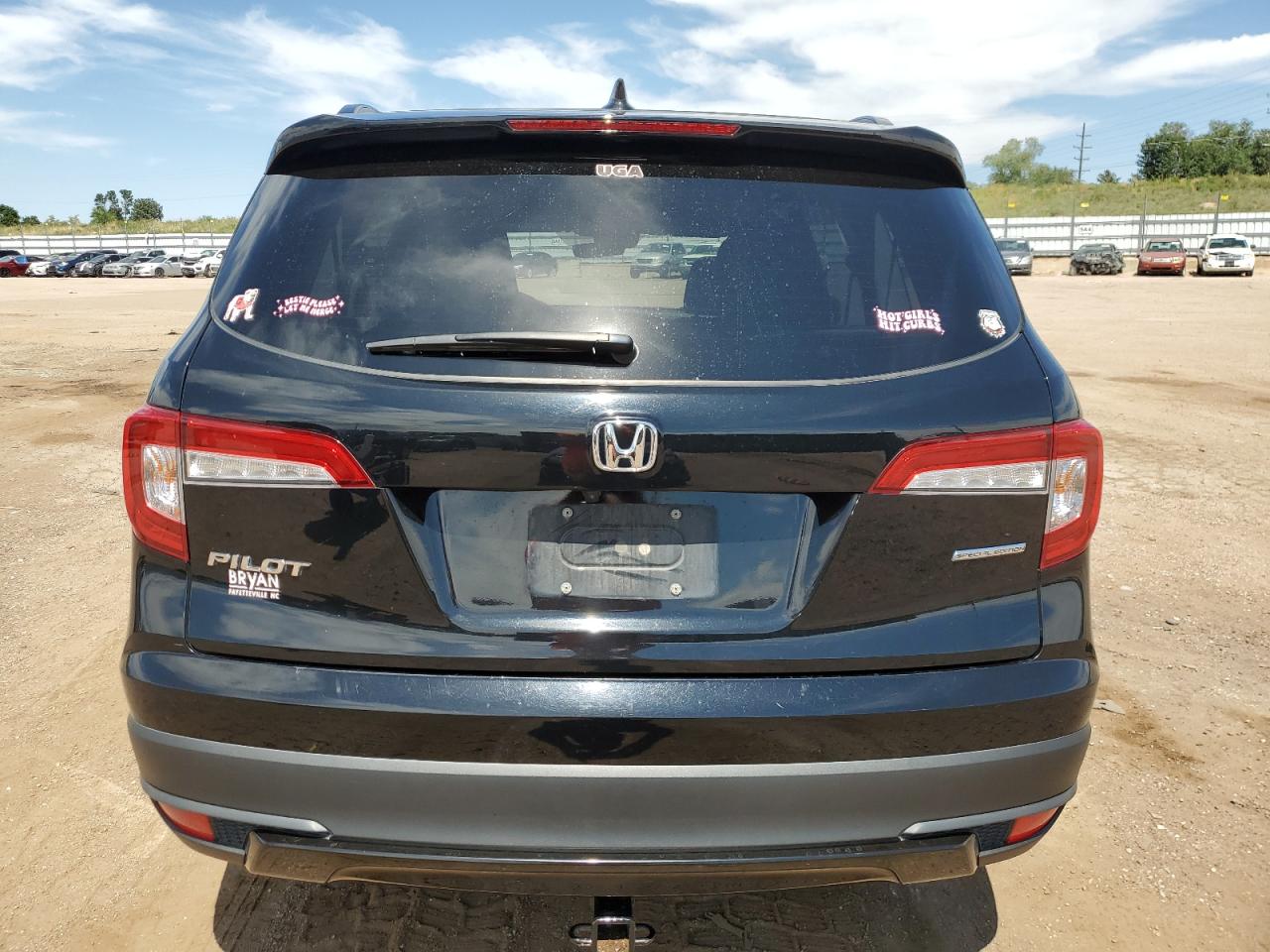 2021 Honda Pilot Se VIN: 5FNYF5H22MB003865 Lot: 69688264