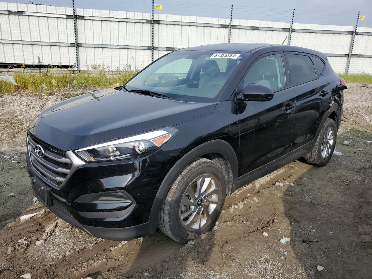 KM8J23A4XHU554020 2017 HYUNDAI TUCSON - Image 1