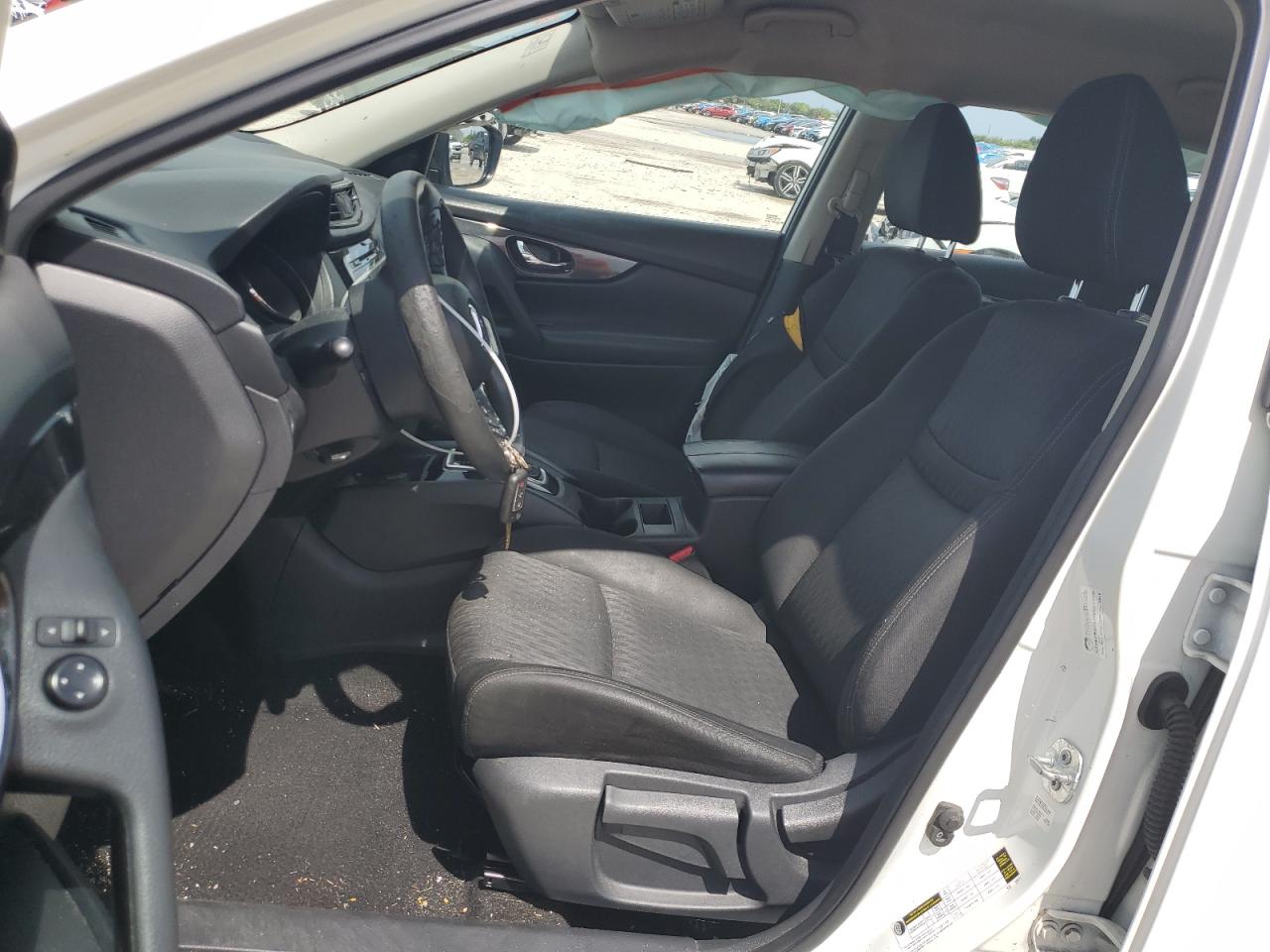 2017 Nissan Rogue - Image 7