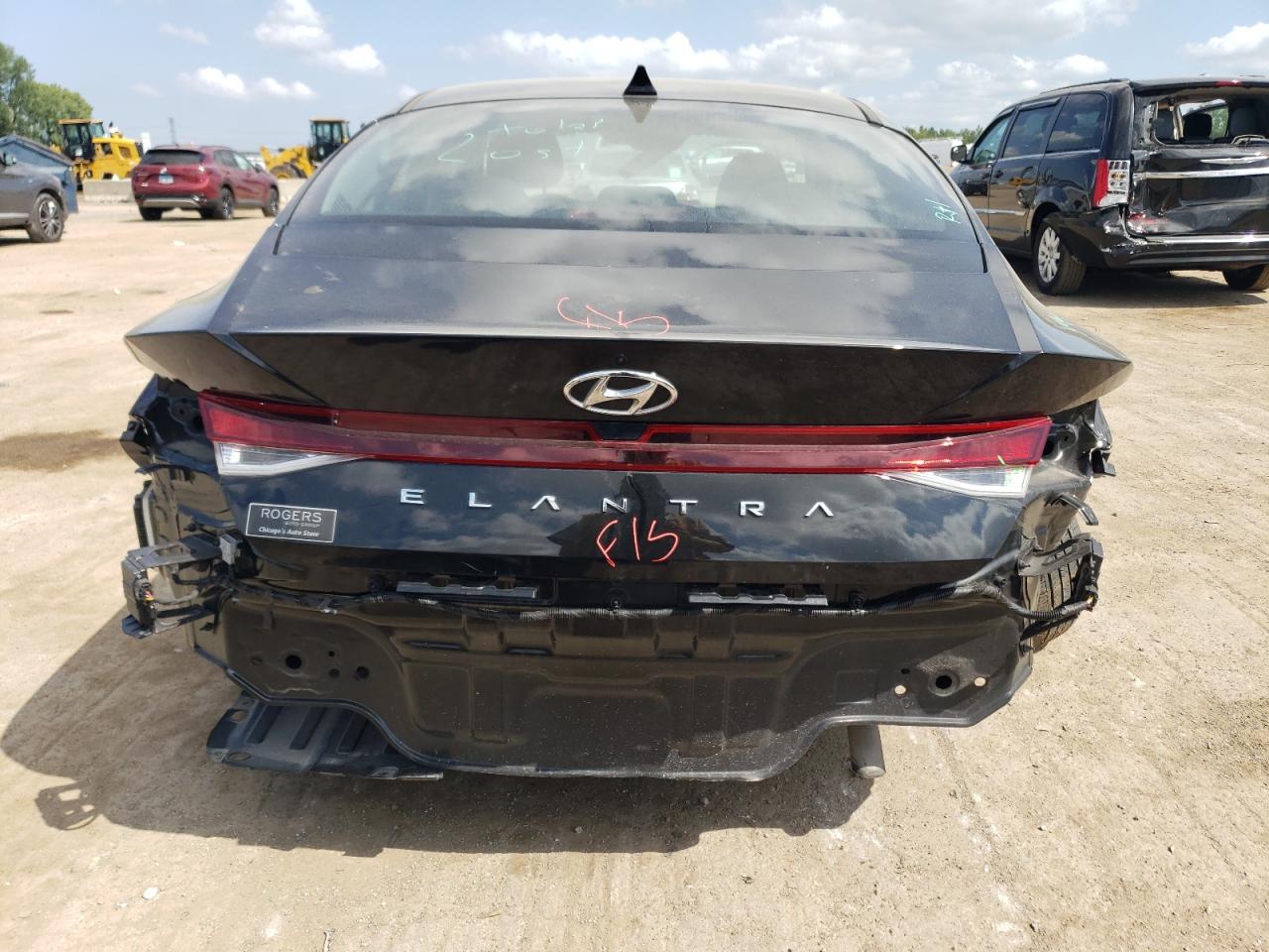 5NPLL4AG9NH058822 2022 Hyundai Elantra Se