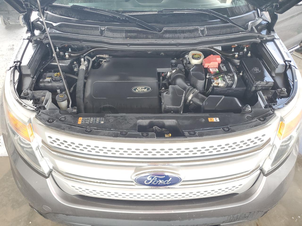2014 Ford Explorer - Image 12