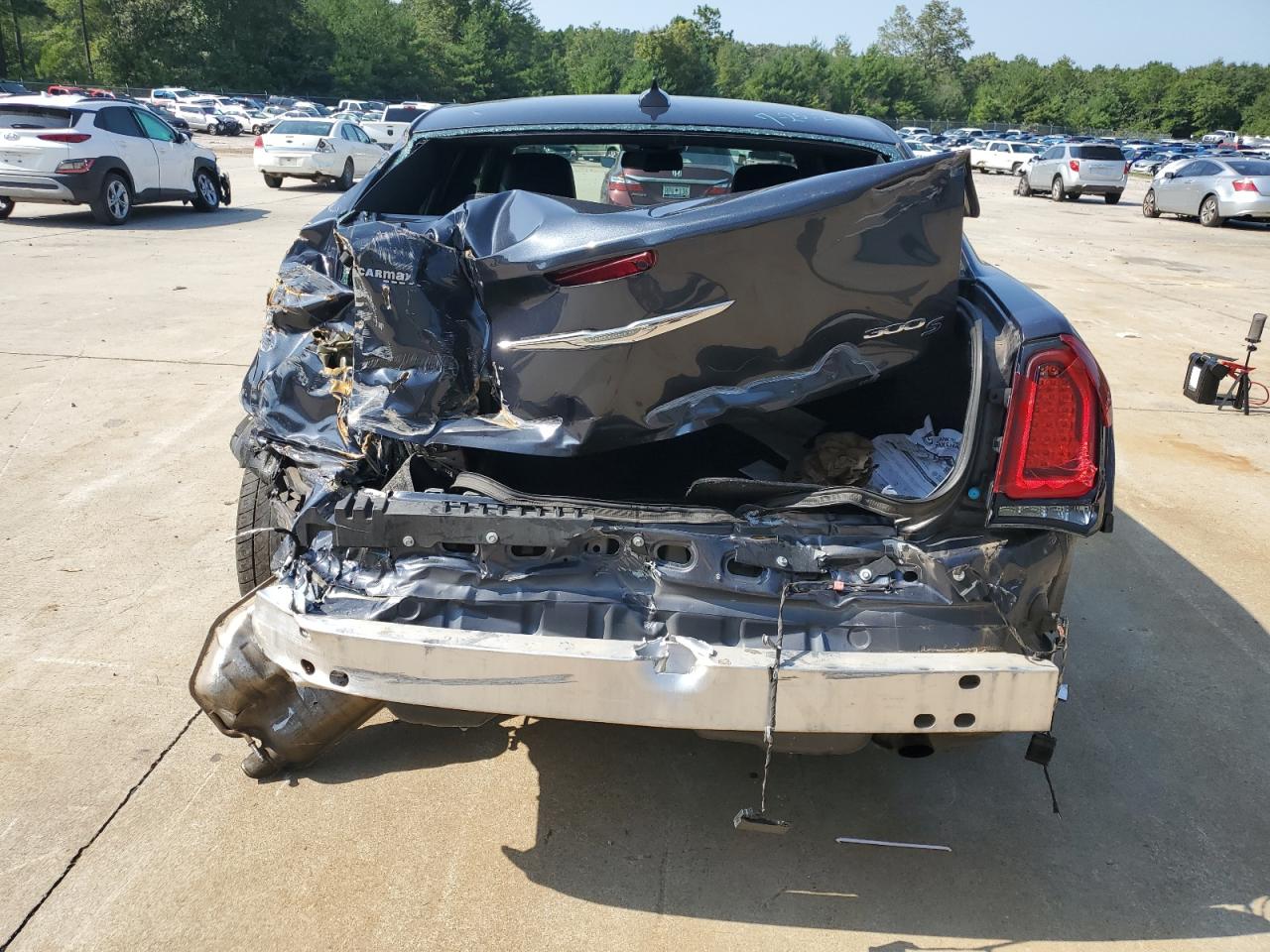 2C3CCABG8KH533723 2019 Chrysler 300 S