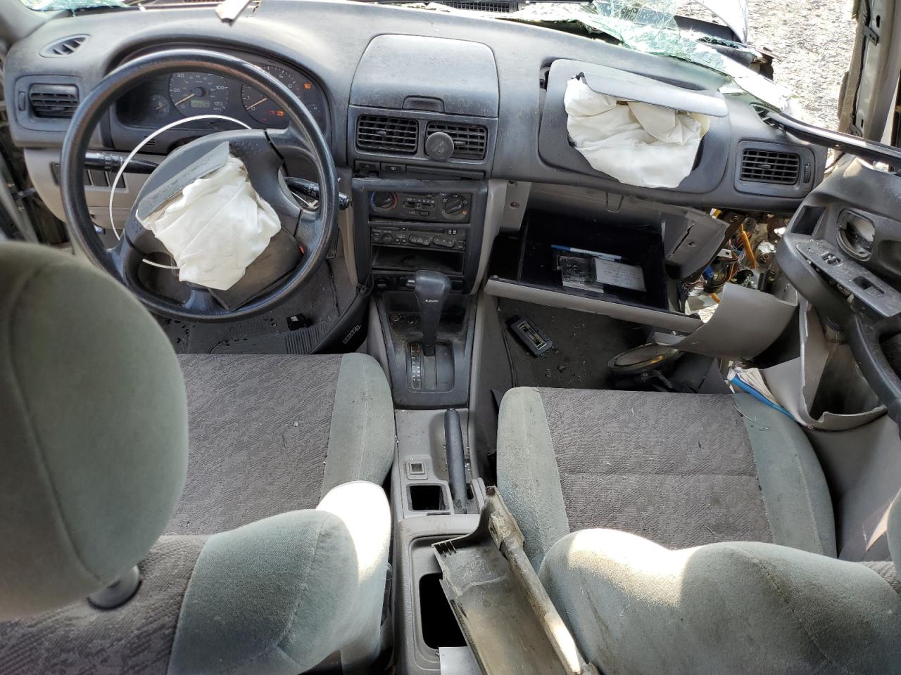 1999 Subaru Forester L VIN: JF1SF6353XH738653 Lot: 66427484