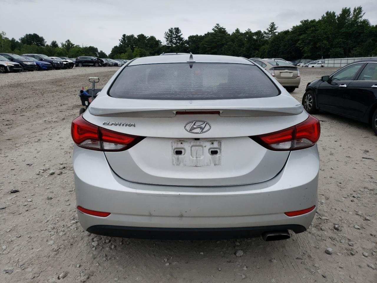 KMHDH4AH0GU522535 2016 Hyundai Elantra Se