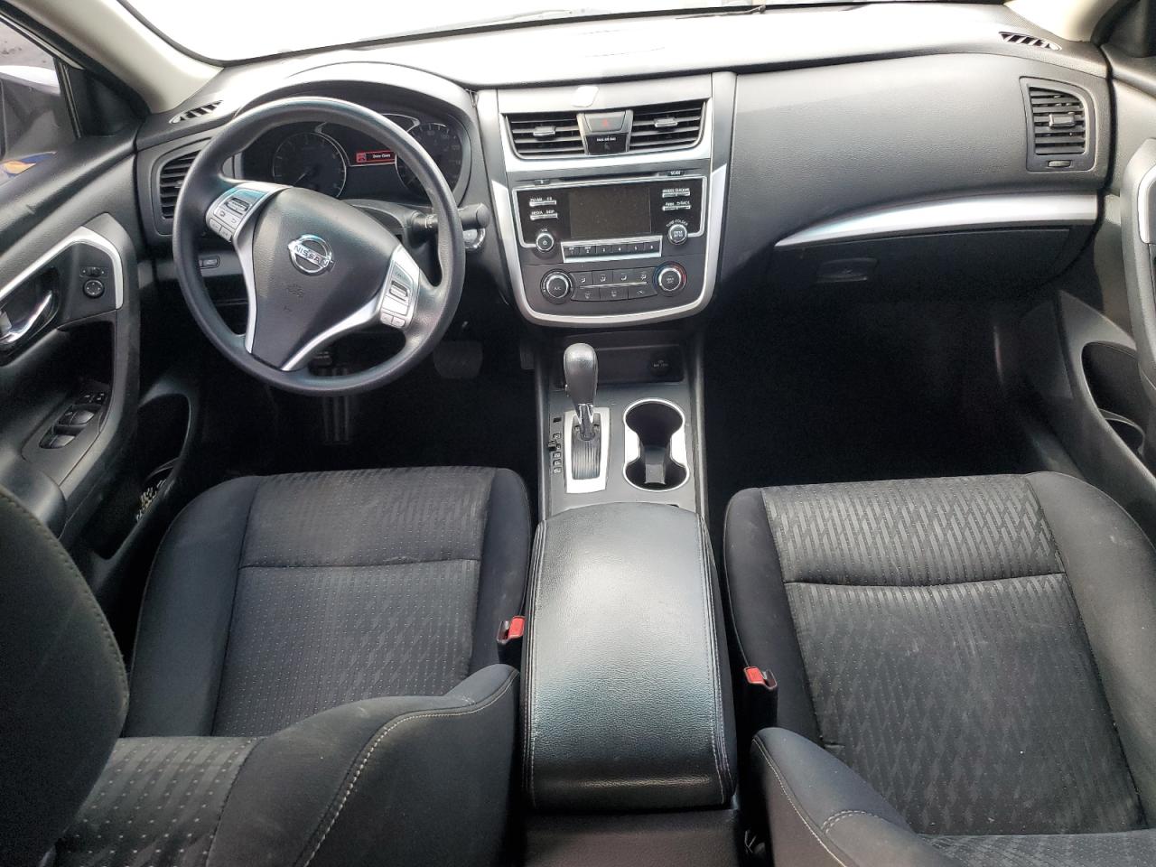 2016 Nissan Altima - Image 8