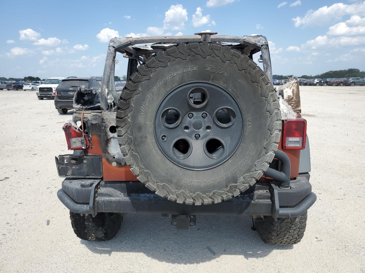 1C4HJWFG0EL254675 2014 Jeep Wrangler Unlimited Rubicon