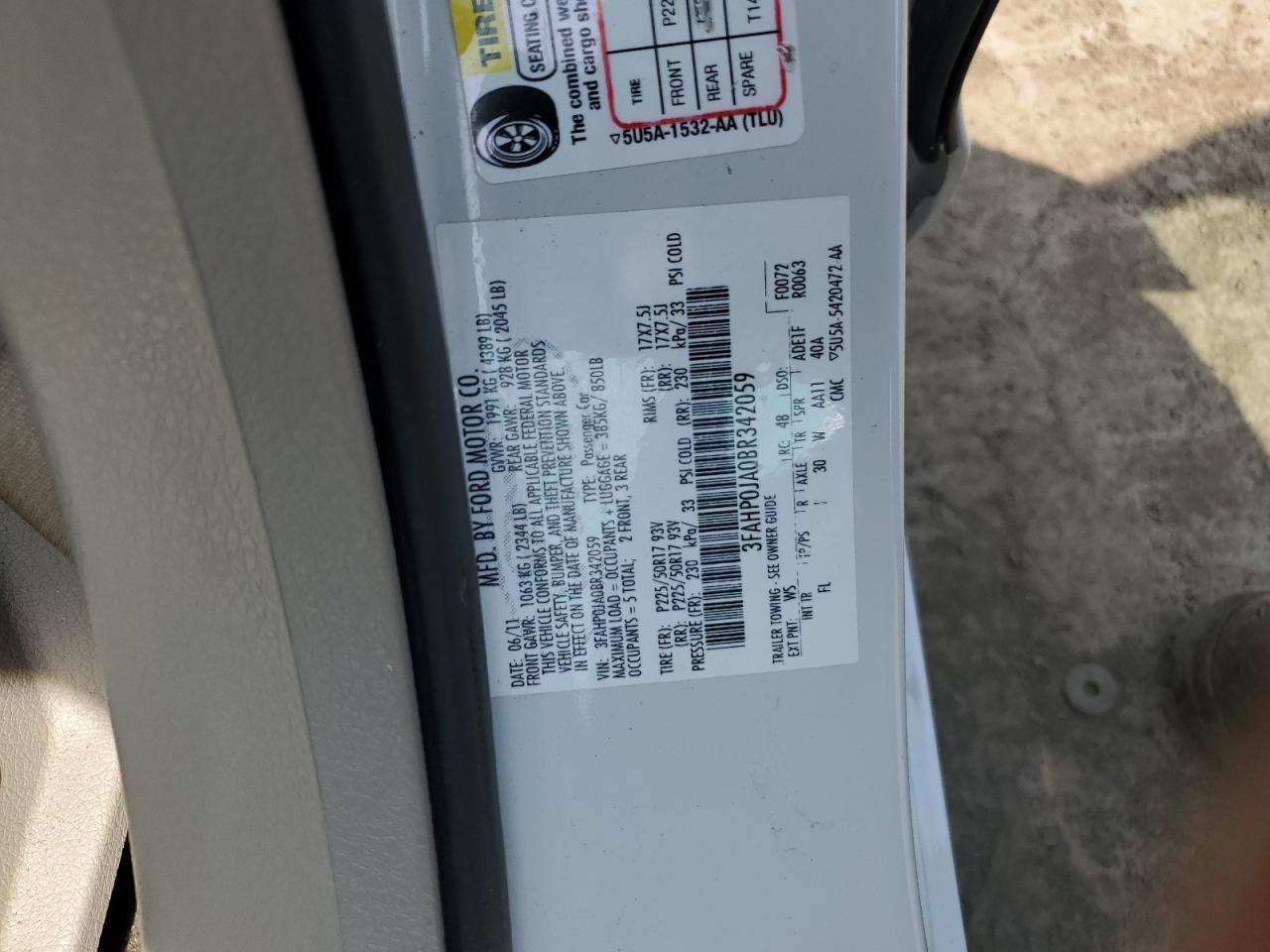 2011 Ford Fusion - Image 12