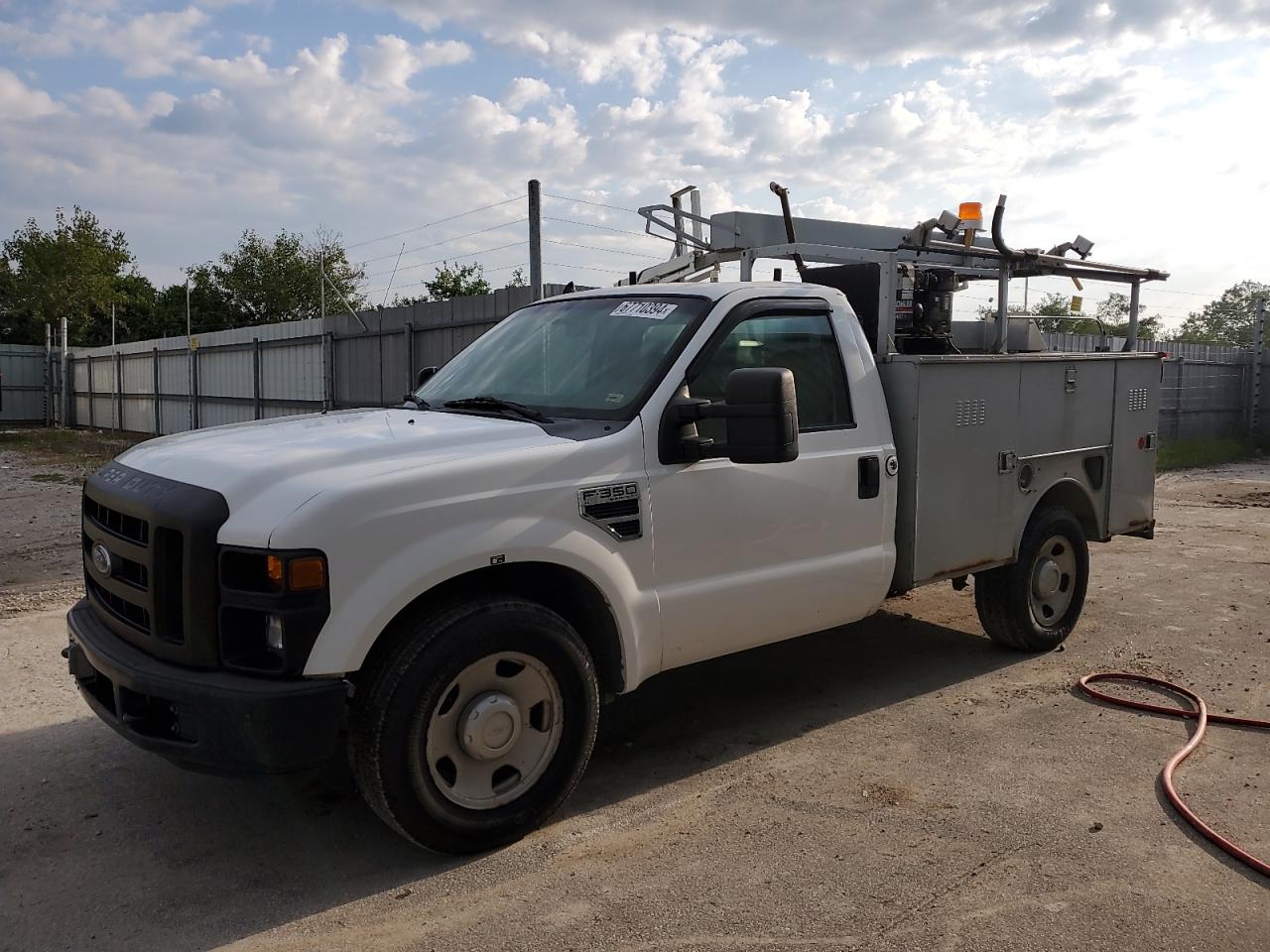 2008 Ford F350 Srw Super Duty იყიდება Kansas City-ში, KS - Minor Dent/Scratches