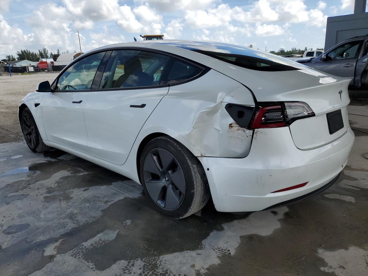 5YJ3E1EA8MF854277 2021 TESLA MODEL 3 - Image 2