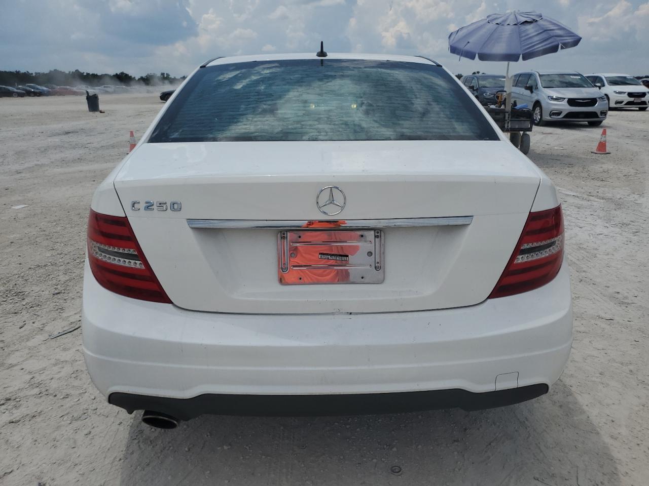 2013 Mercedes-Benz C 250 VIN: WDDGF4HBXDR290992 Lot: 67611074