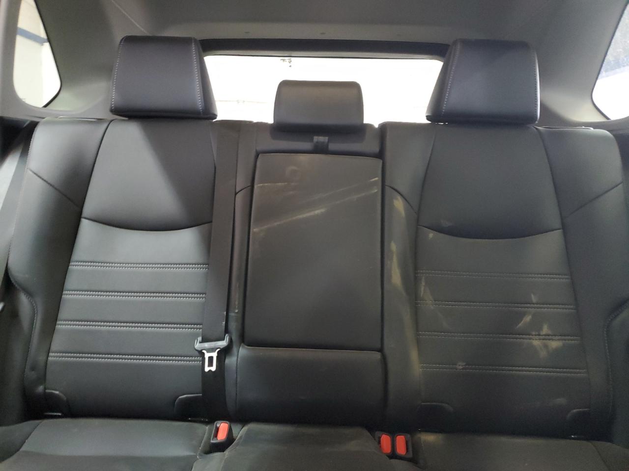 2022 Toyota Rav4 Xle Premium VIN: 2T3A1RFV8NW327886 Lot: 68492634