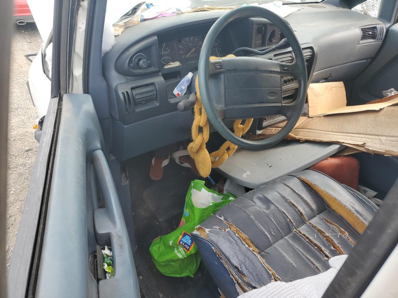 1995 Ford Aerostar VIN: 1FTDA14U2SZA93393 Lot: 66686224