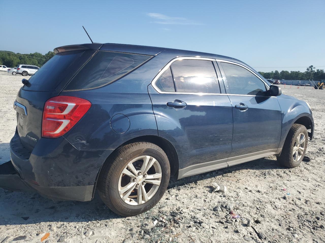 2016 Chevrolet Equinox - Image 3