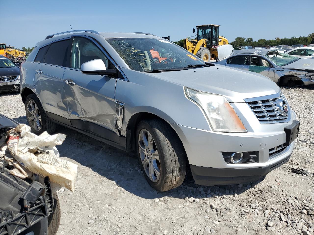 VIN 3GYFNCE38GS552987 2016 CADILLAC SRX no.4