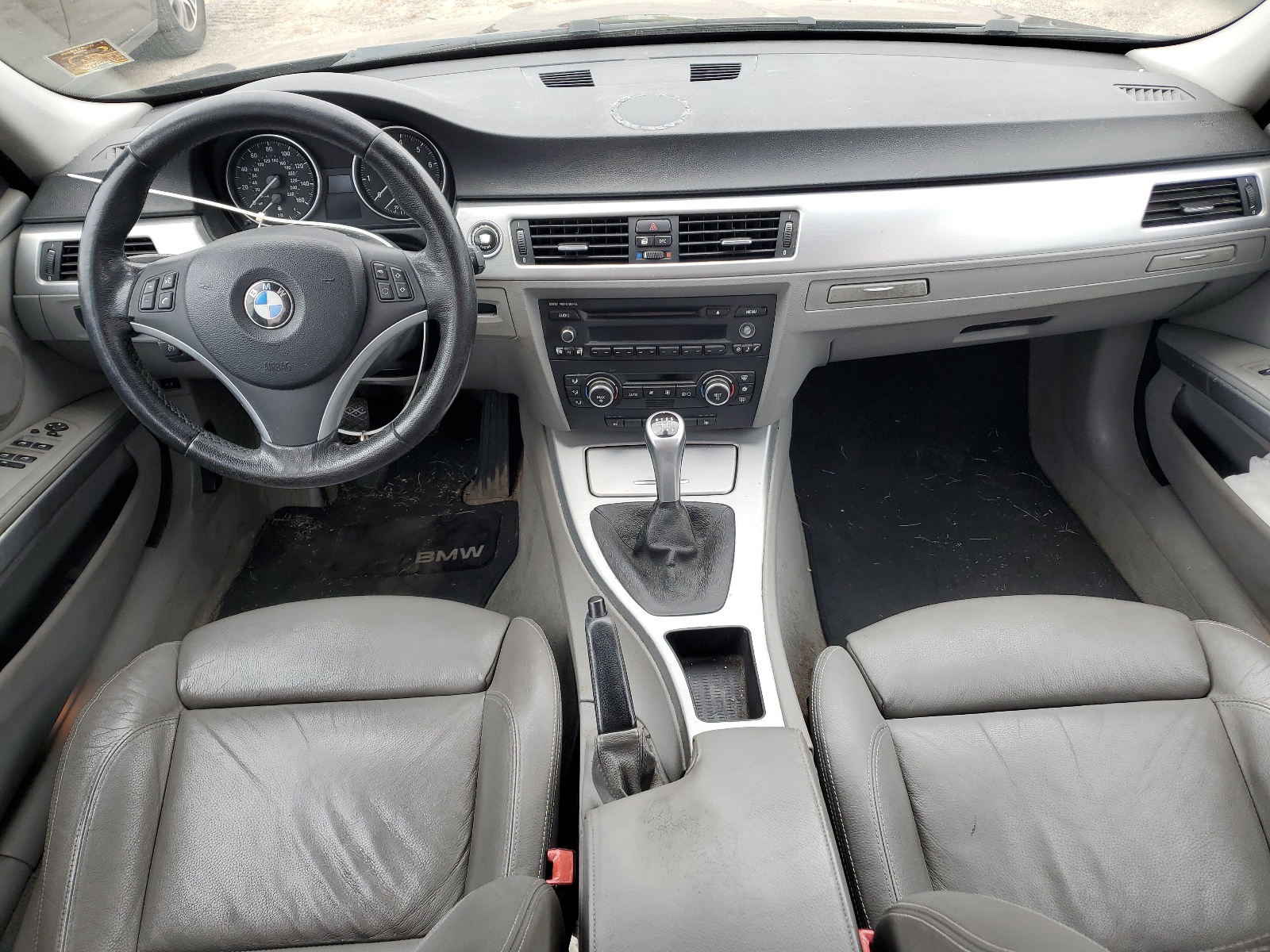 WBAUU33509A544615 2009 BMW 328 Xit