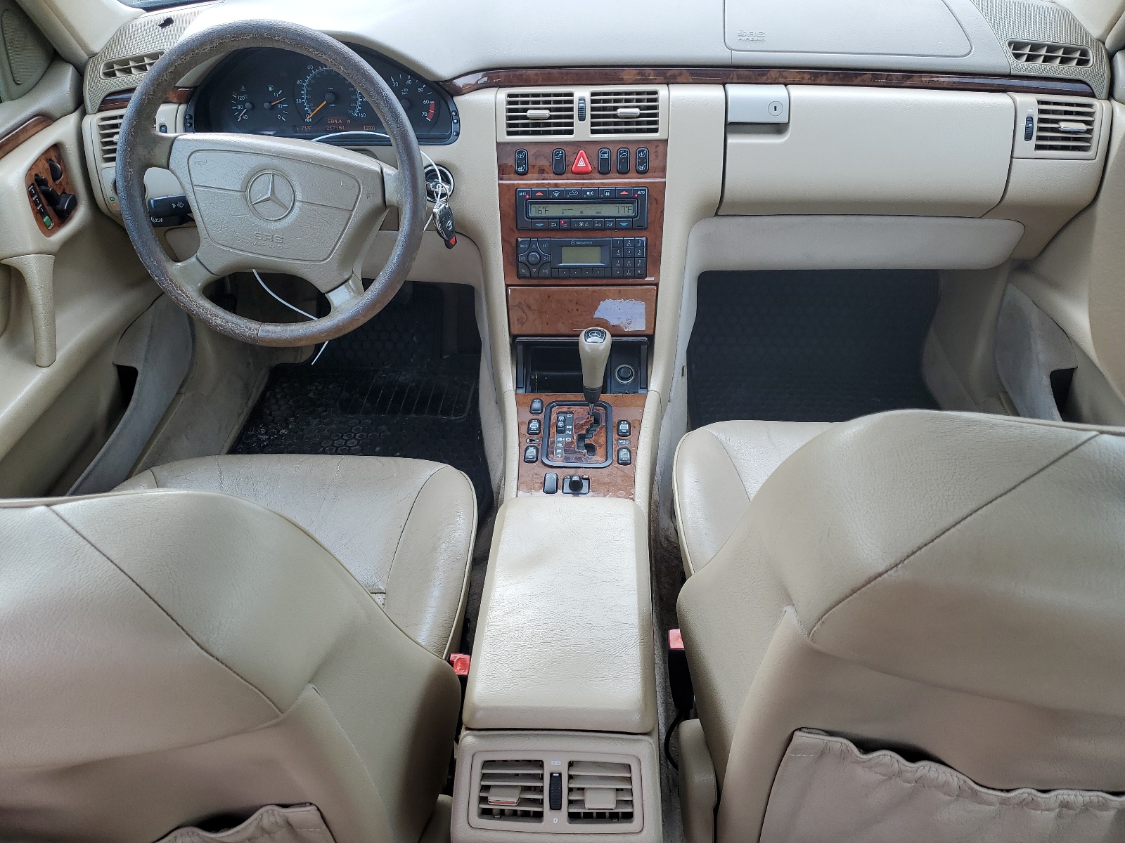 WDBJF65H7XA766685 1999 Mercedes-Benz E 320