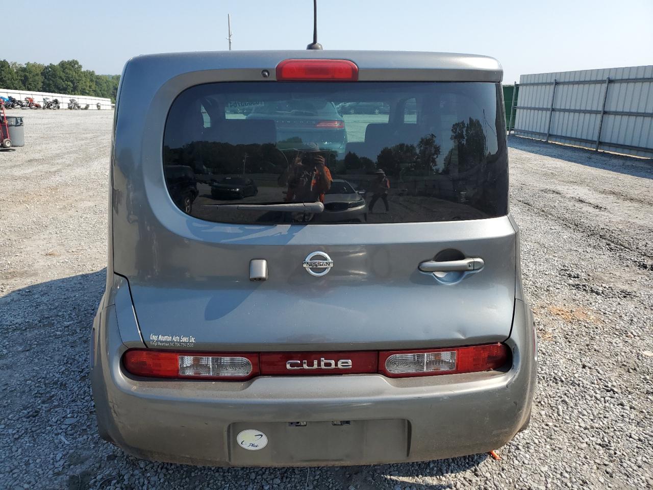 JN8AZ2KR8AT159421 2010 Nissan Cube Base