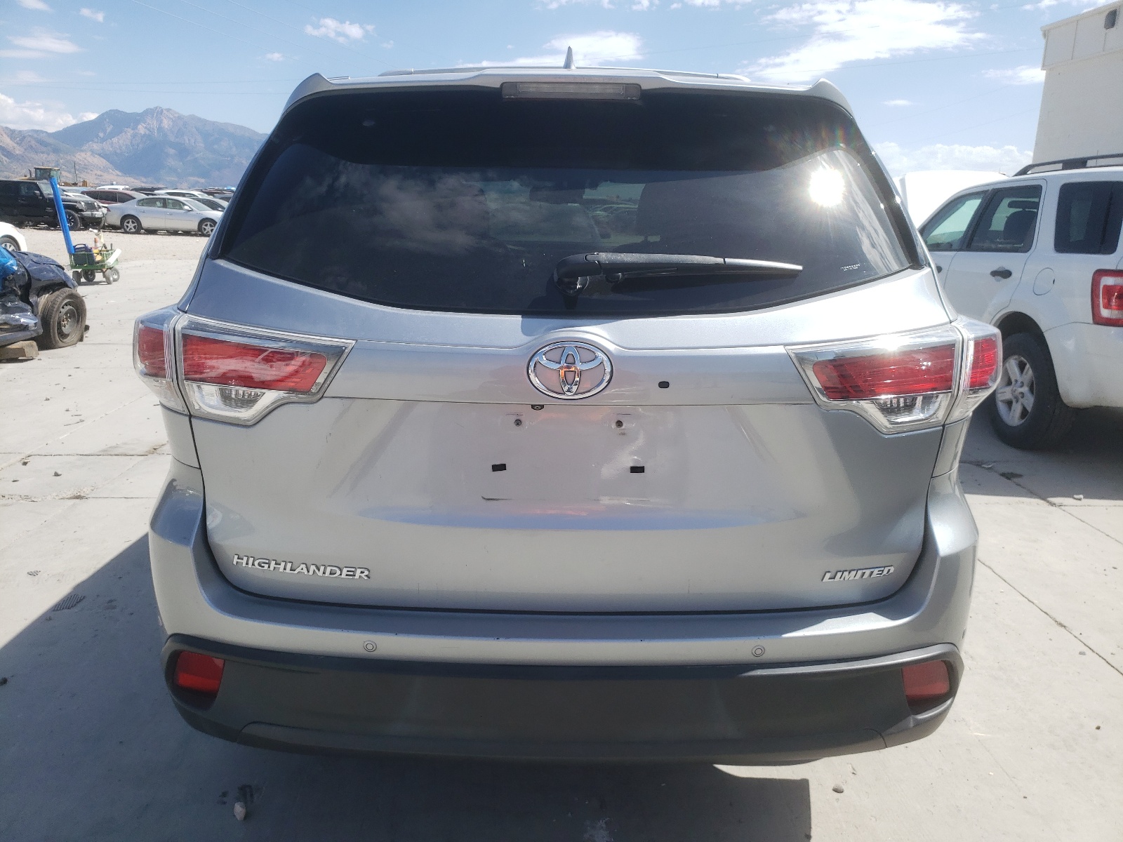 5TDYKRFH8GS163534 2016 Toyota Highlander Limited
