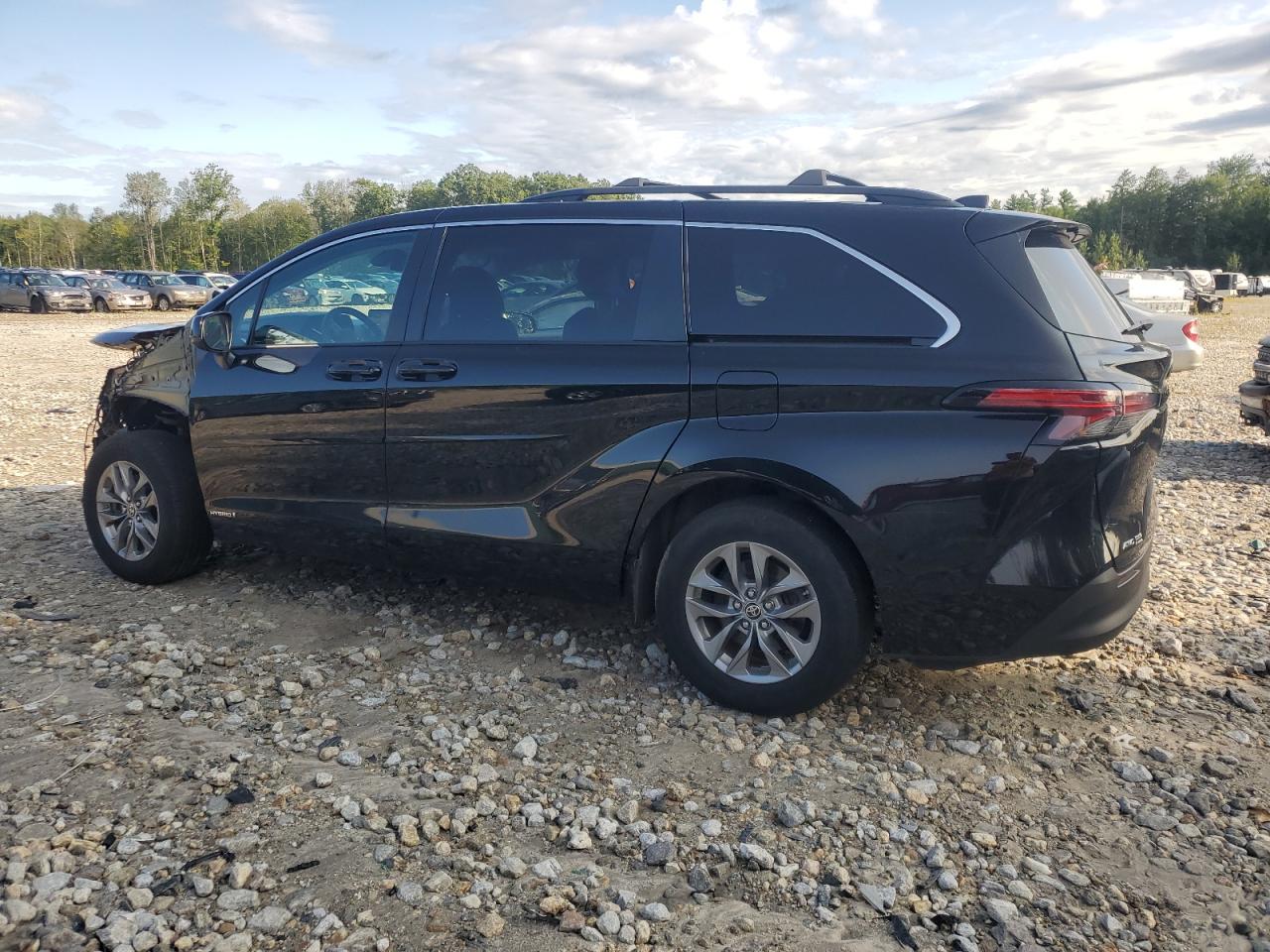 5TDKSKFC9MS022016 2021 TOYOTA SIENNA - Image 2