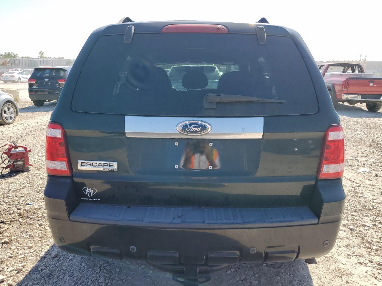 2009 Ford Escape Limited VIN: 1FMCU04G89KA58640 Lot: 64962584