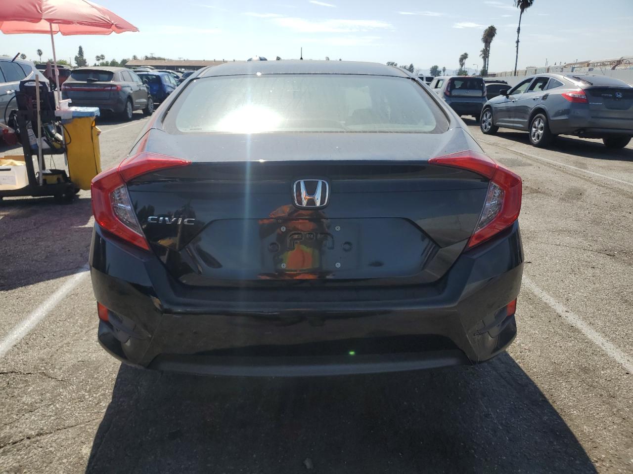 2018 Honda Civic Lx VIN: 2HGFC2F56JH563150 Lot: 66597564