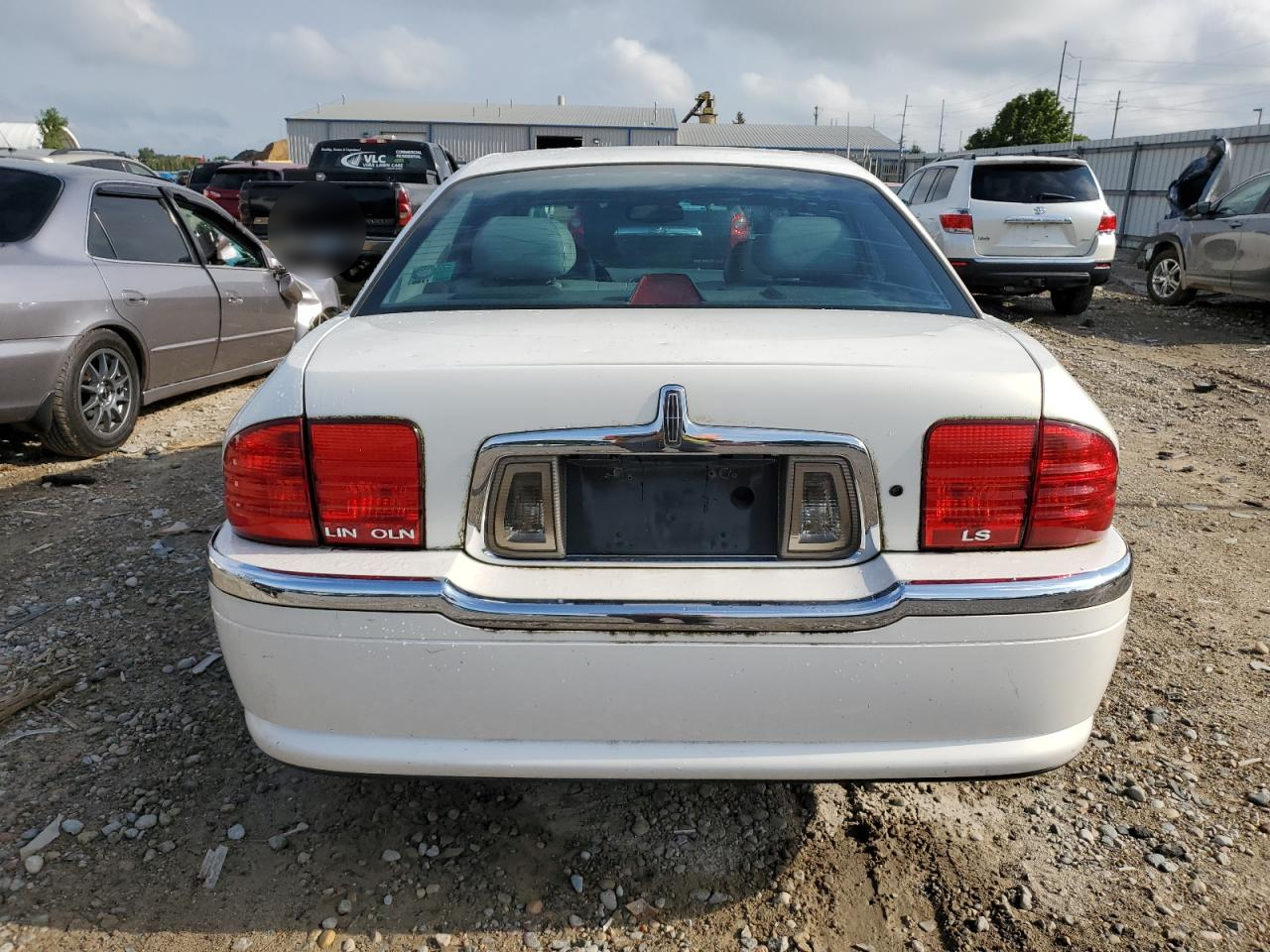 1LNHM87A8YY752509 2000 Lincoln Ls