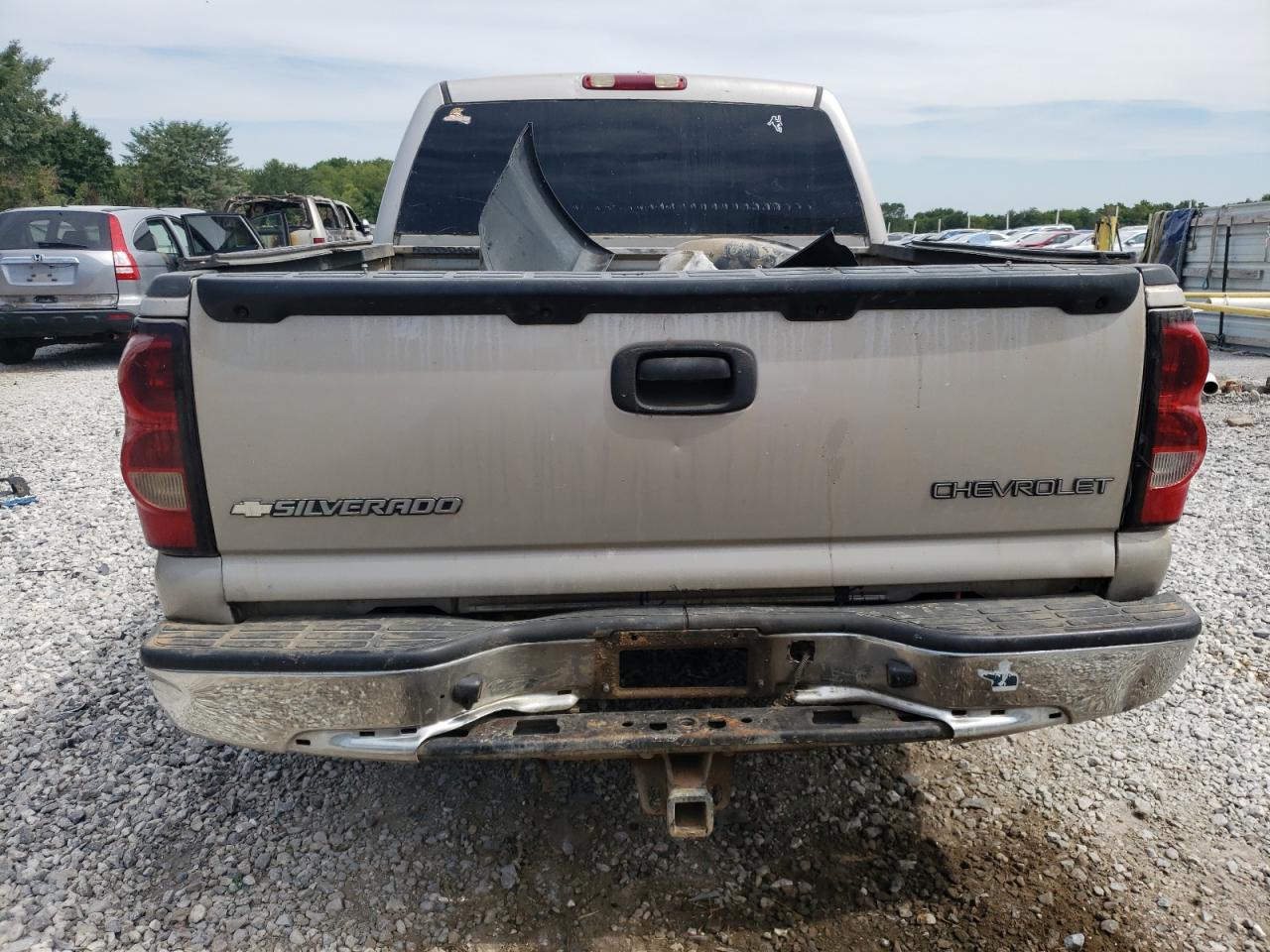 2005 Chevrolet Silverado K1500 VIN: 2GCEK13T551106421 Lot: 64814814