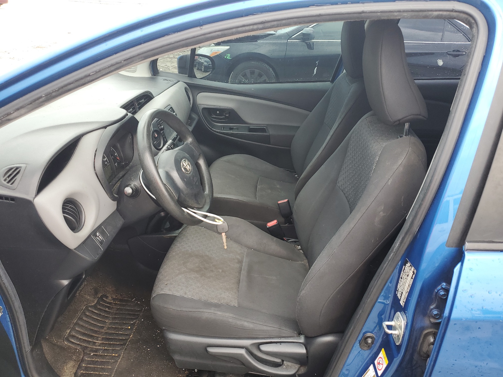 VNKKTUD35FA028298 2015 Toyota Yaris