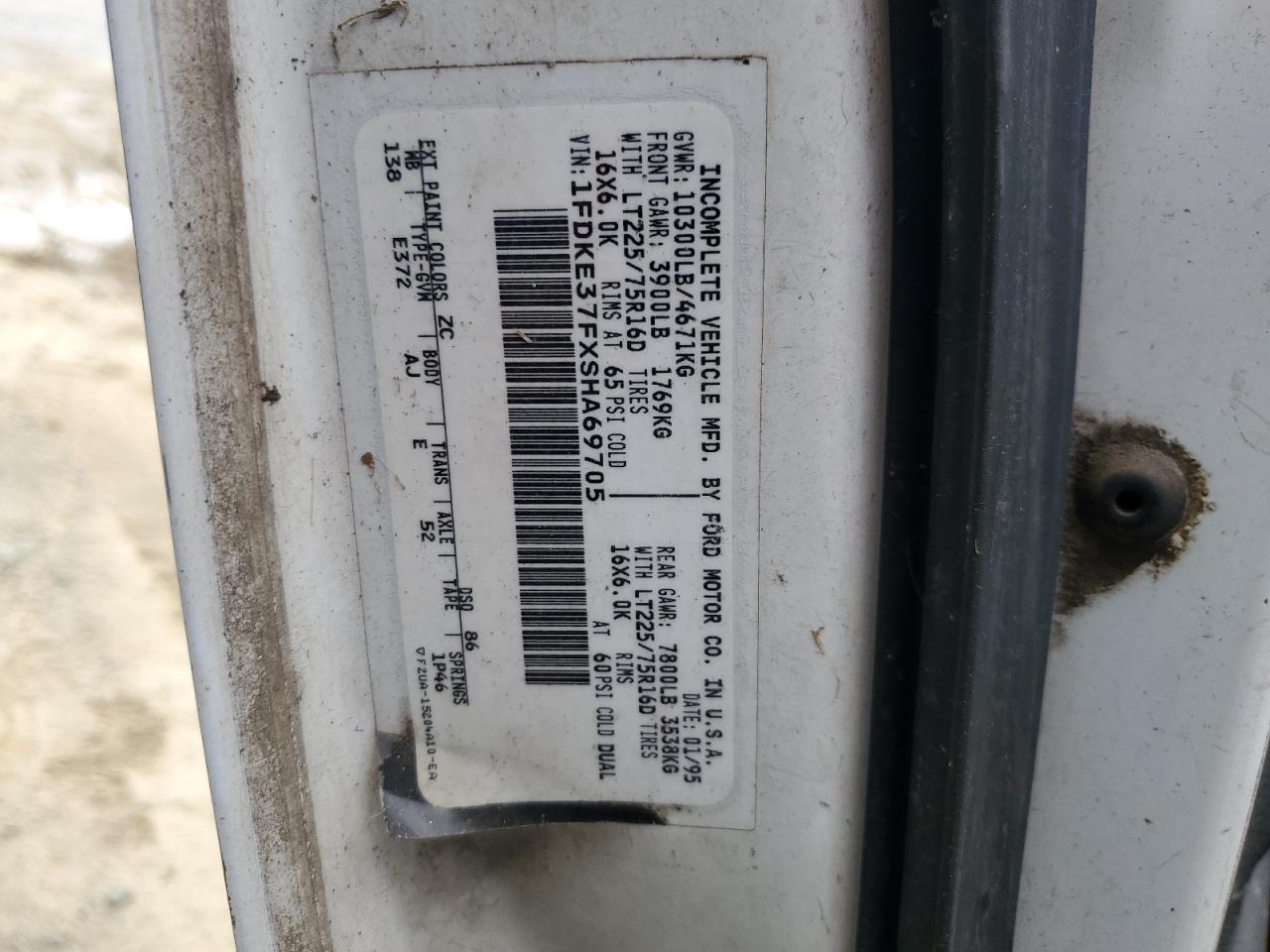 1995 Ford Econoline E350 Cutaway Van VIN: 1FDKE37FXSHA69705 Lot: 68032434