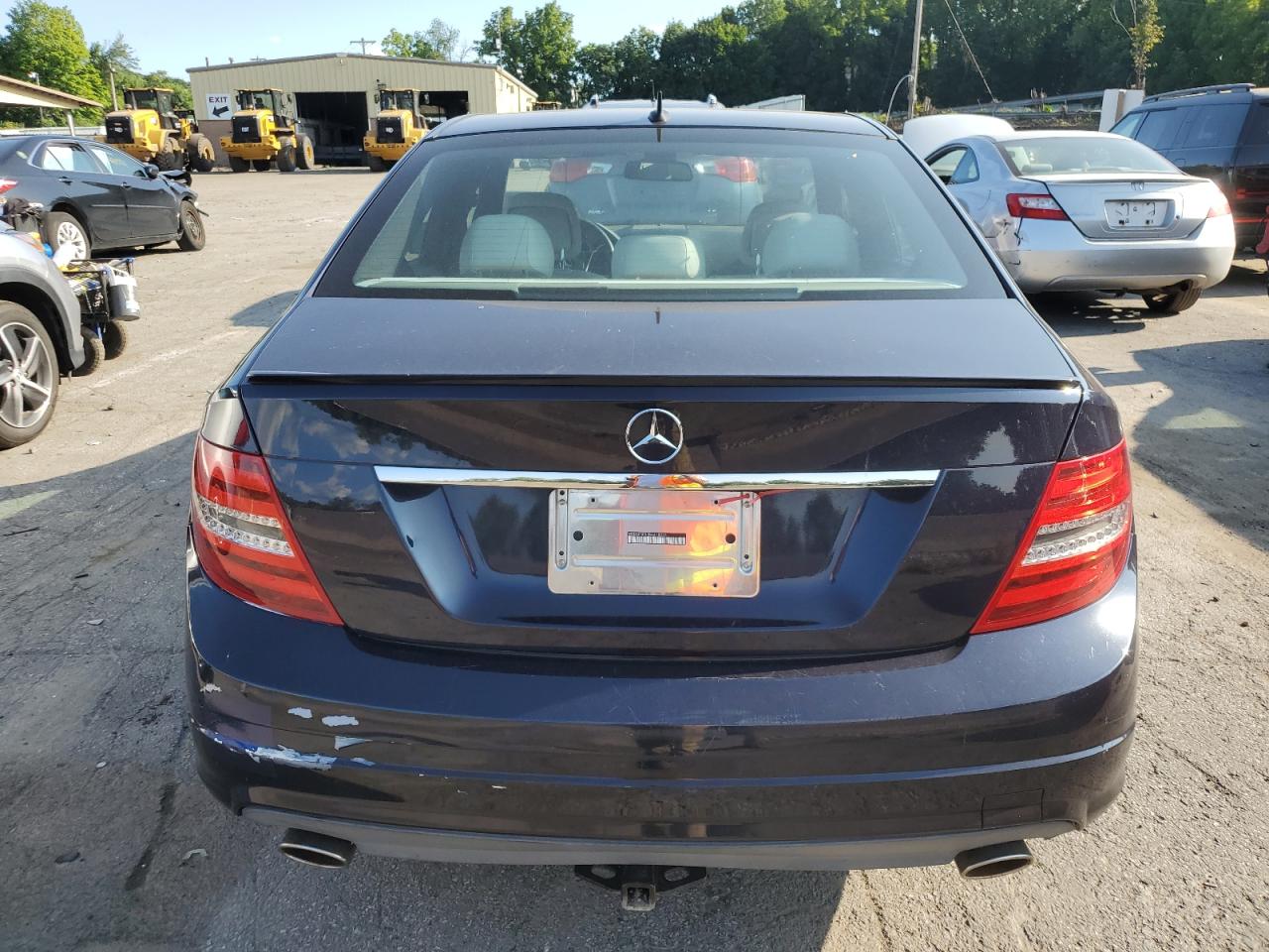 2011 Mercedes-Benz C 300 VIN: WDDGF5EB3BA418026 Lot: 67199104