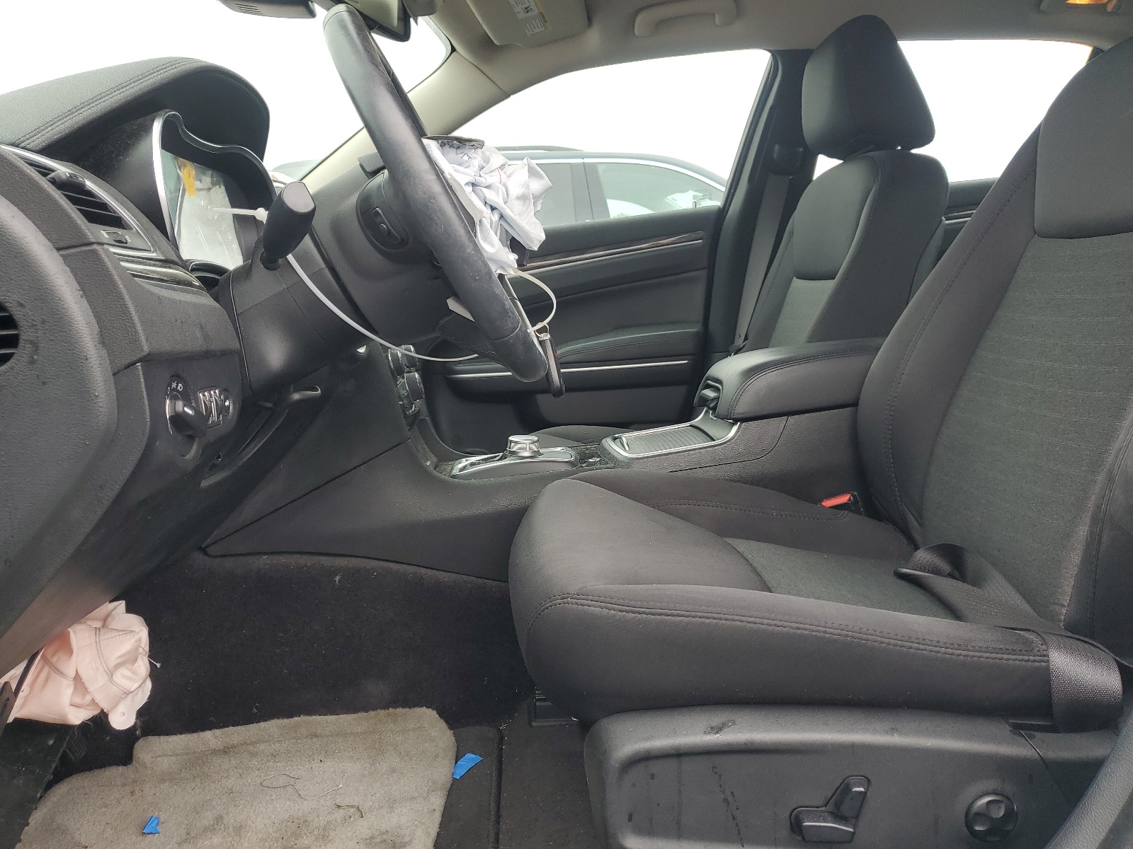 2C3CCAAG2KH505627 2019 Chrysler 300 Touring