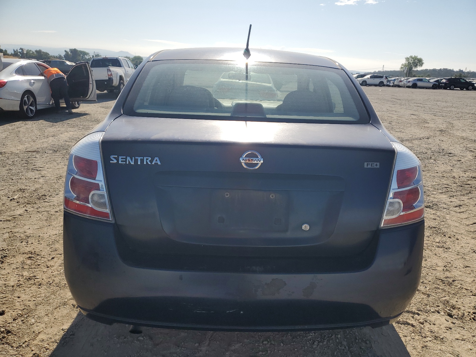 3N1AB61EX9L697983 2009 Nissan Sentra 2.0