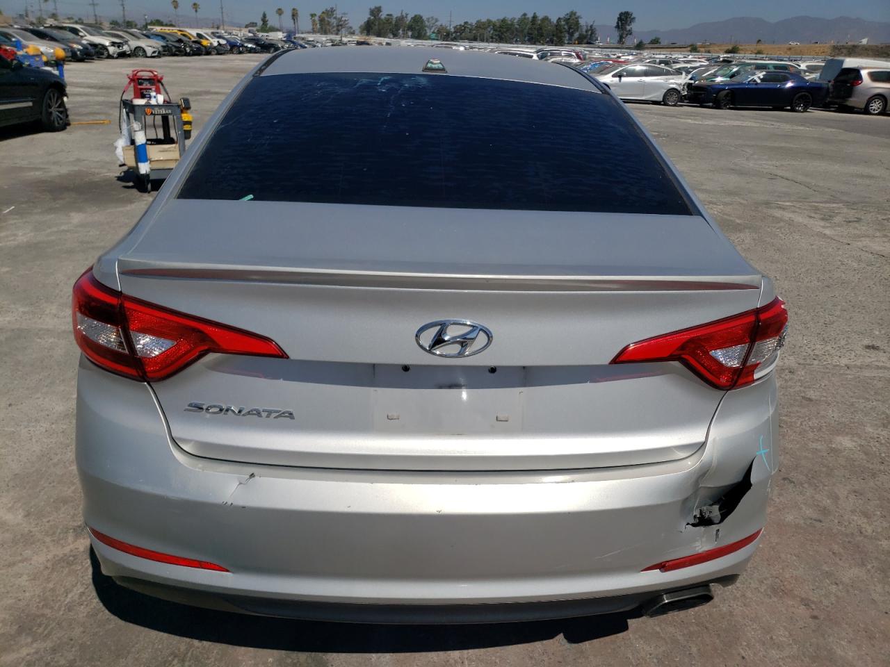 2016 Hyundai Sonata Se VIN: 5NPE24AF3GH375064 Lot: 67161084