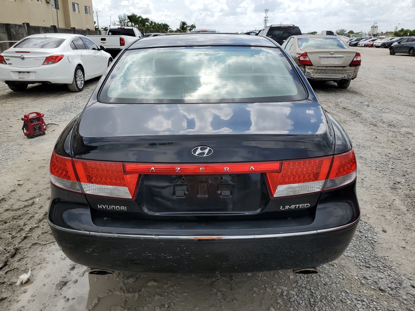 KMHFC46F56A116734 2006 Hyundai Azera Se