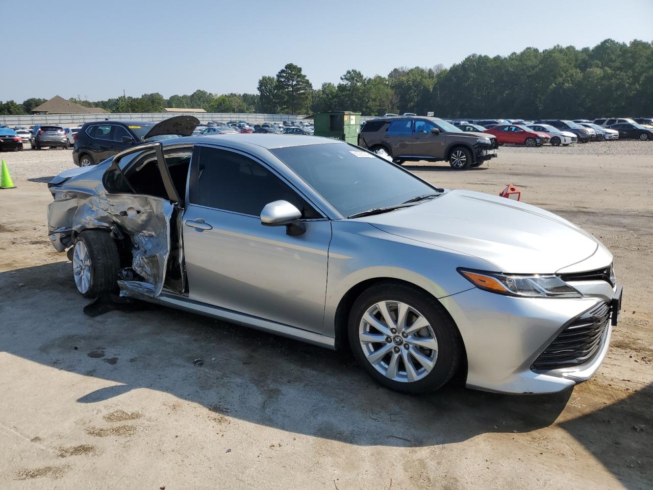 2018 Toyota Camry L VIN: 4T1B11HK4JU097646 Lot: 68296994