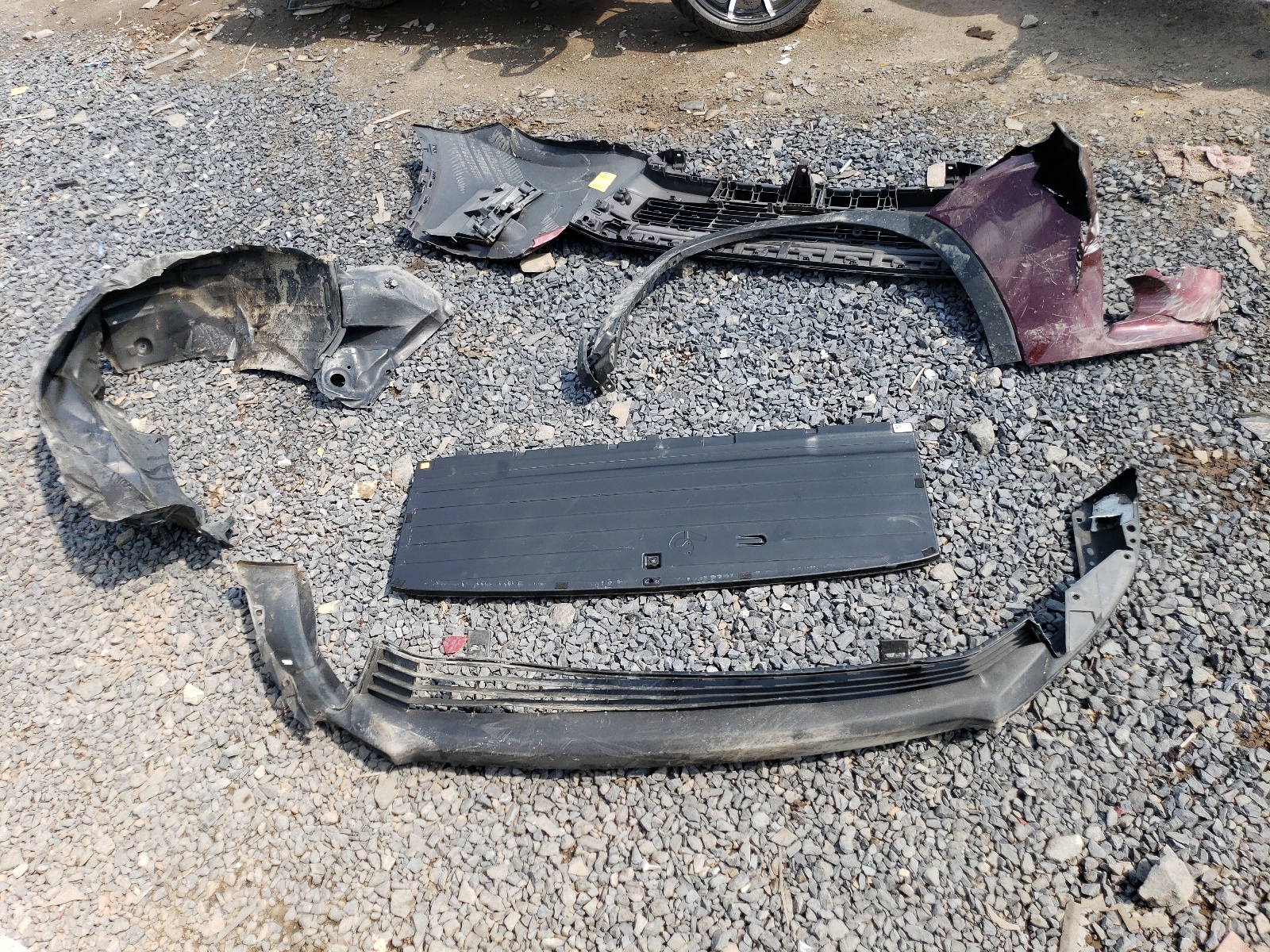 5TDBZRFH8KS704124 2019 Toyota Highlander Le