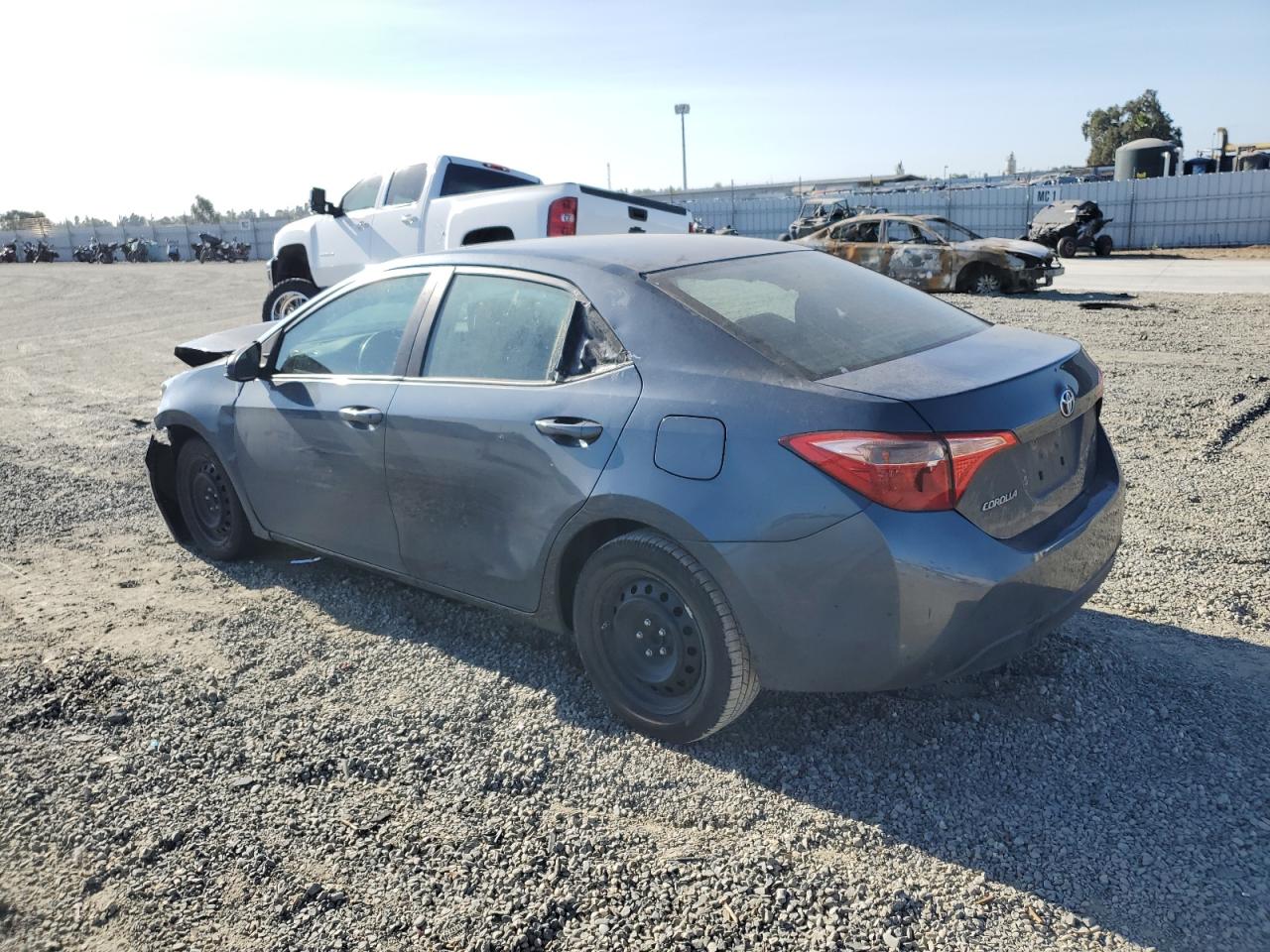 2T1BURHE2JC026964 2018 TOYOTA COROLLA - Image 2