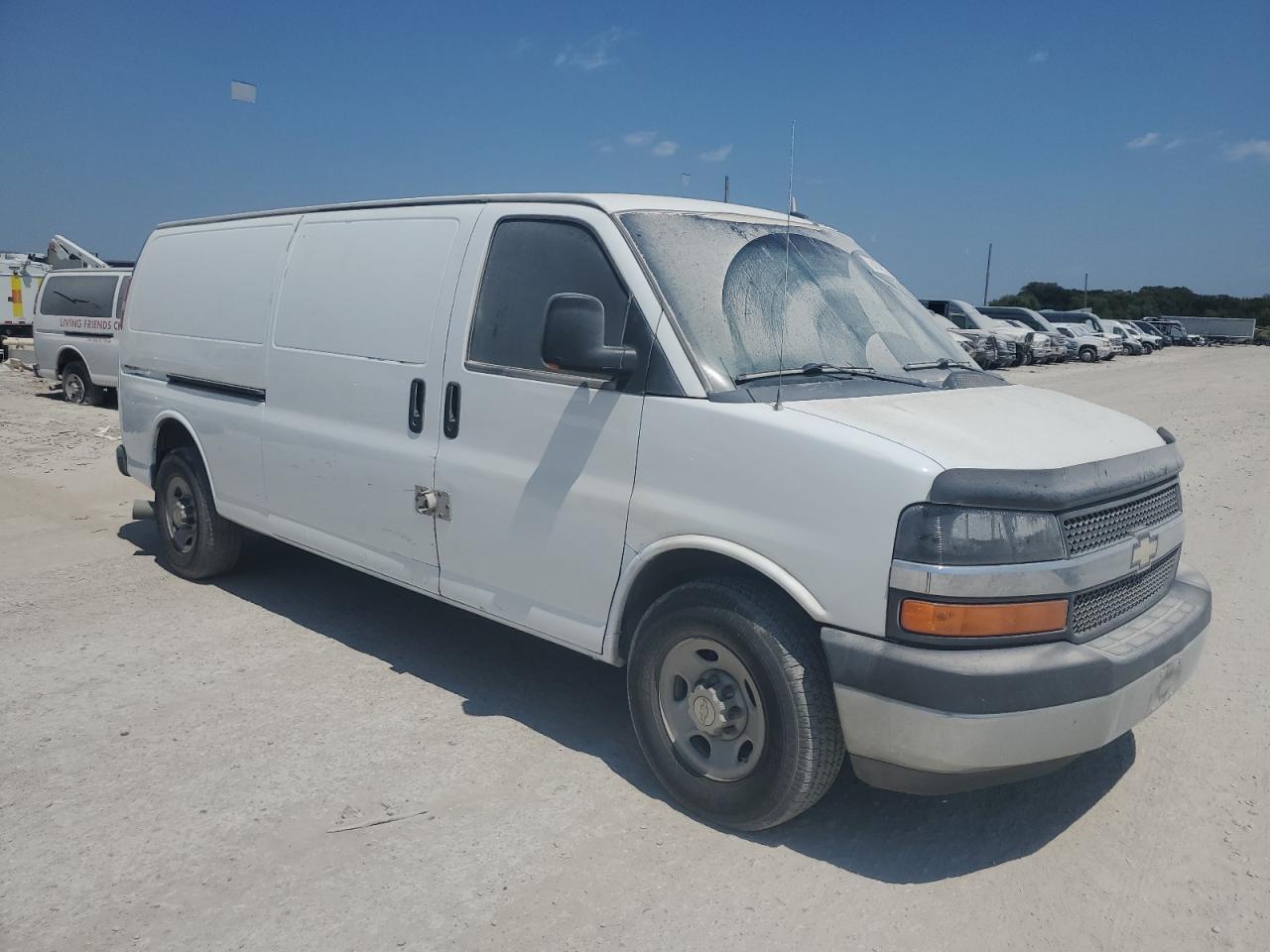 VIN 1GCZGUCL3E1128430 2014 CHEVROLET EXPRESS no.4