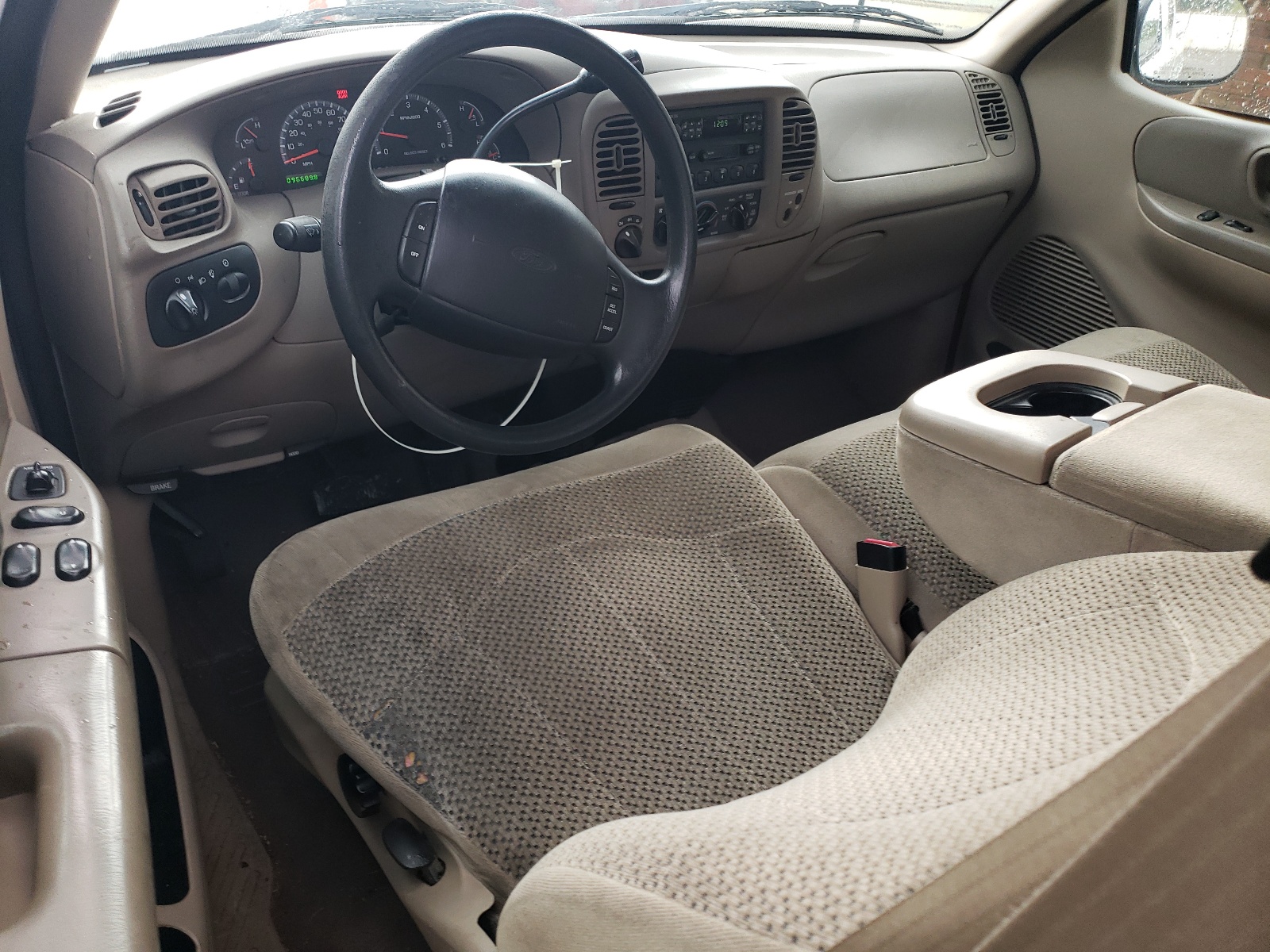 2FTRX18L1YCB02273 2000 Ford F150