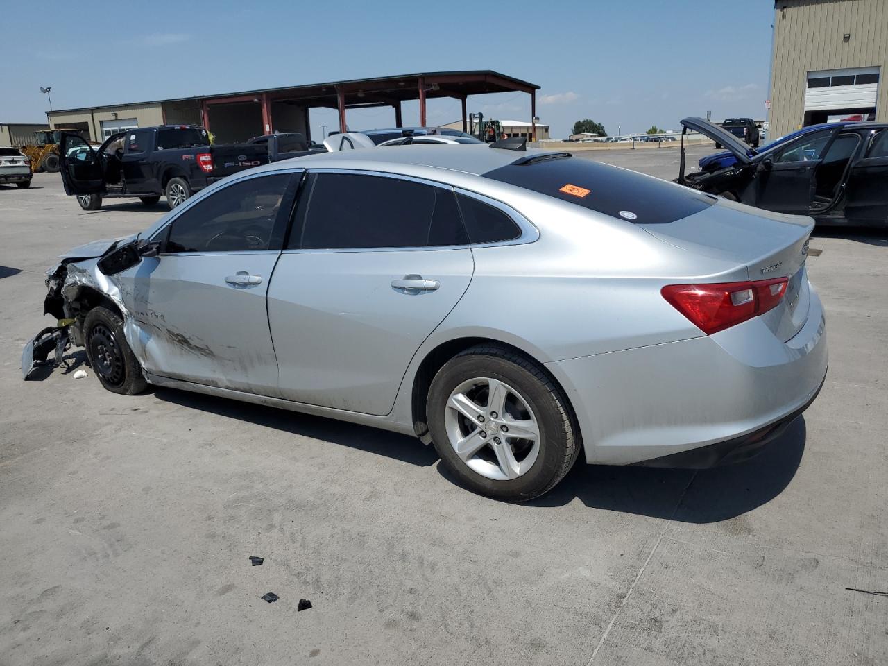 1G1ZB5ST4LF002432 2020 CHEVROLET MALIBU - Image 2