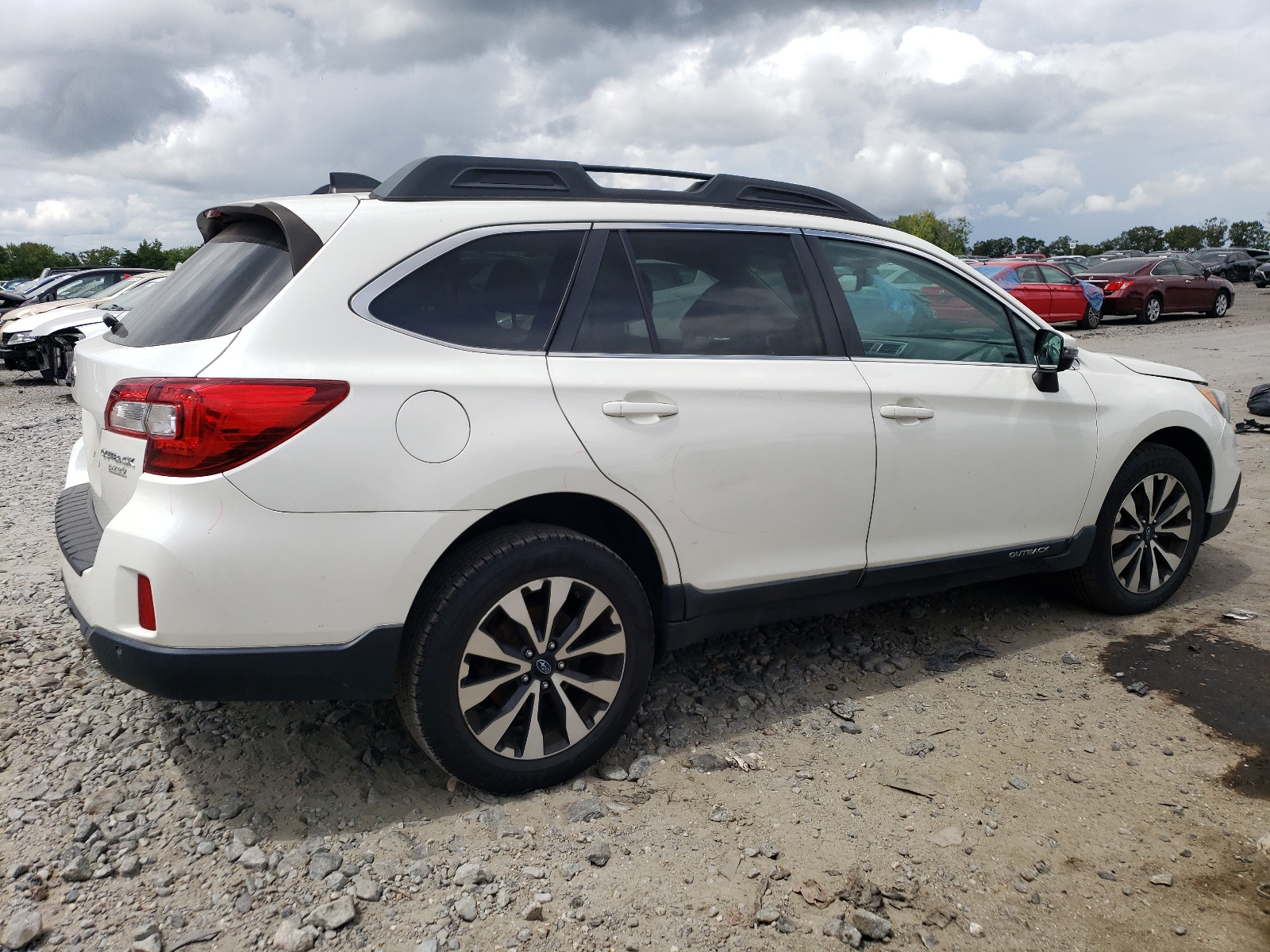 4S4BSANC0H3262490 2017 Subaru Outback 2.5I Limited