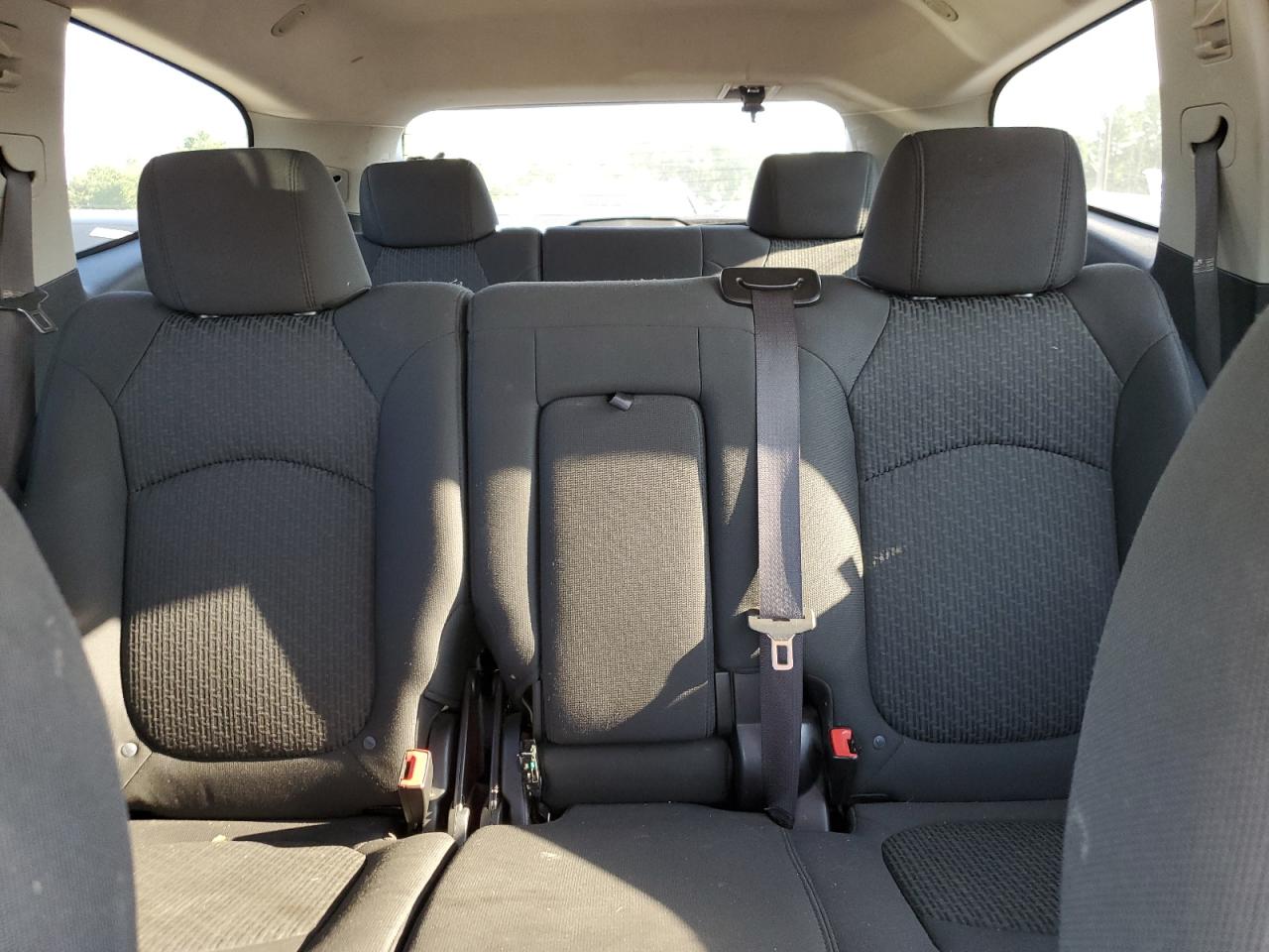 2010 Chevrolet Traverse - Image 10