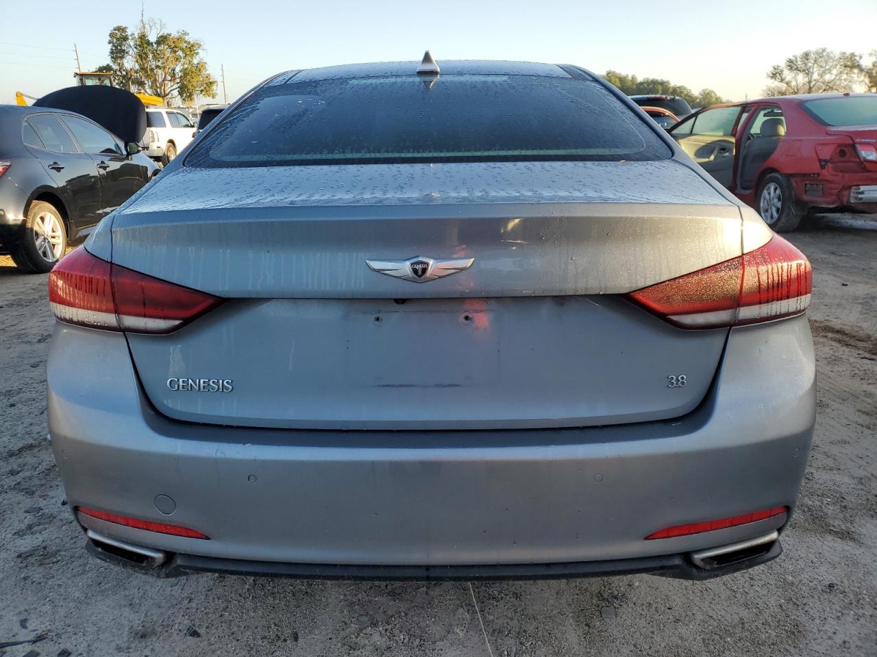 2015 Hyundai Genesis 3.8L VIN: KMHGN4JE9FU095043 Lot: 69345384