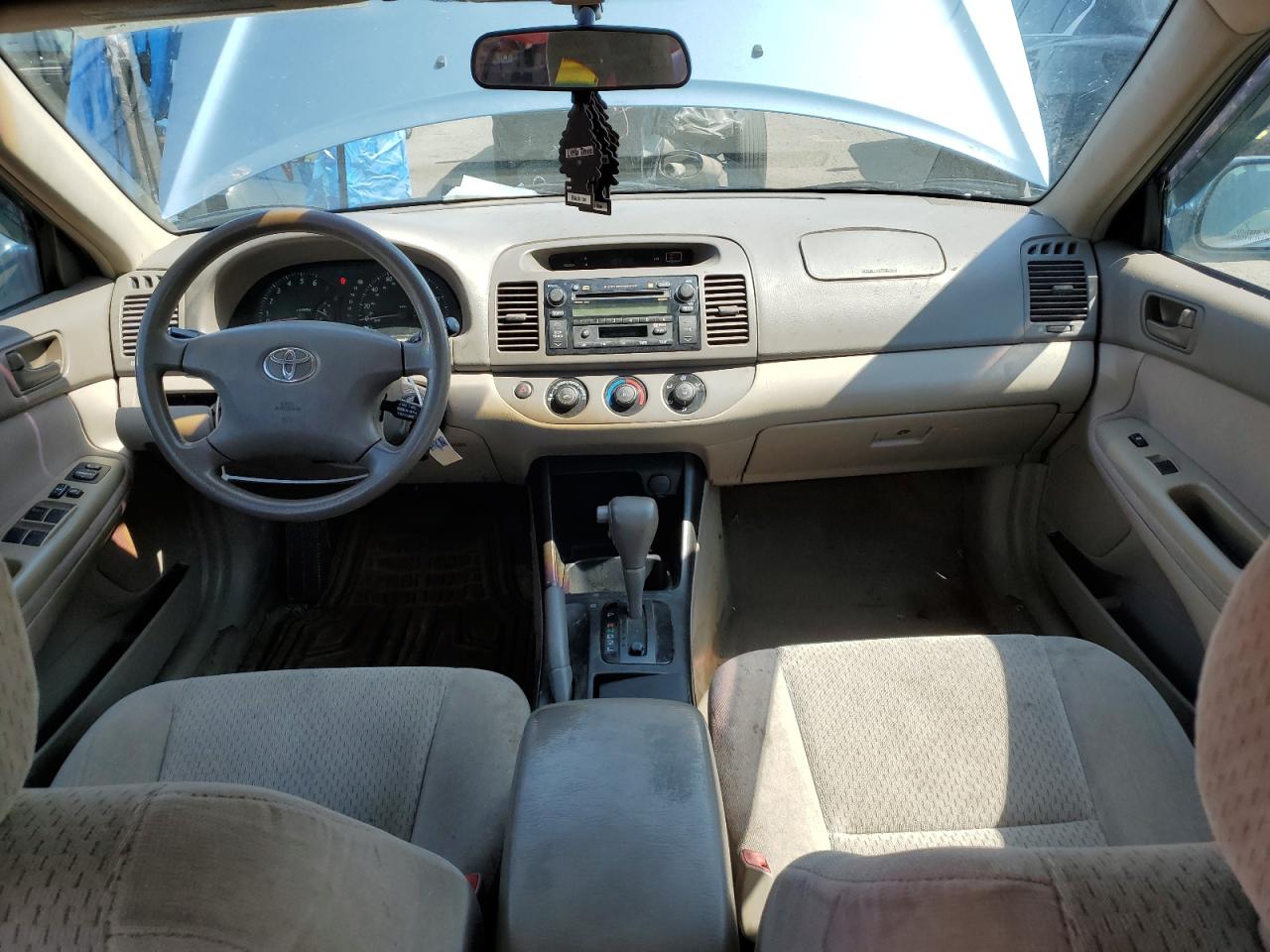 2004 Toyota Camry Le VIN: 4T1BE32K74U893045 Lot: 65603174