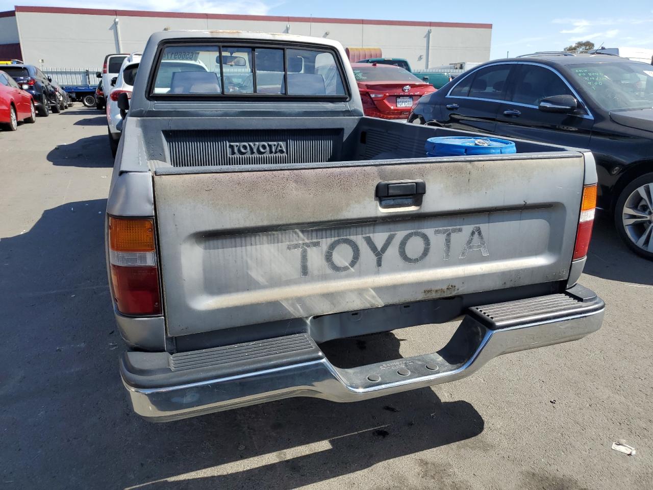1993 Toyota Pickup 1/2 Ton Short Wheelbase Stb VIN: 4TARN81A0PZ073949 Lot: 65669174