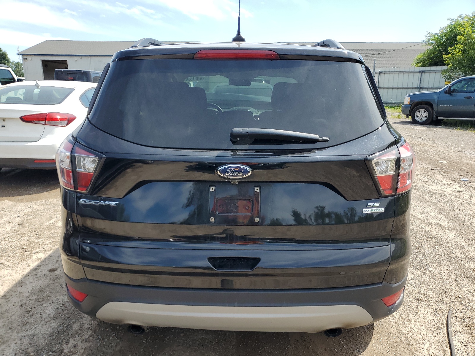 1FMCU0GD8JUC85739 2018 Ford Escape Se