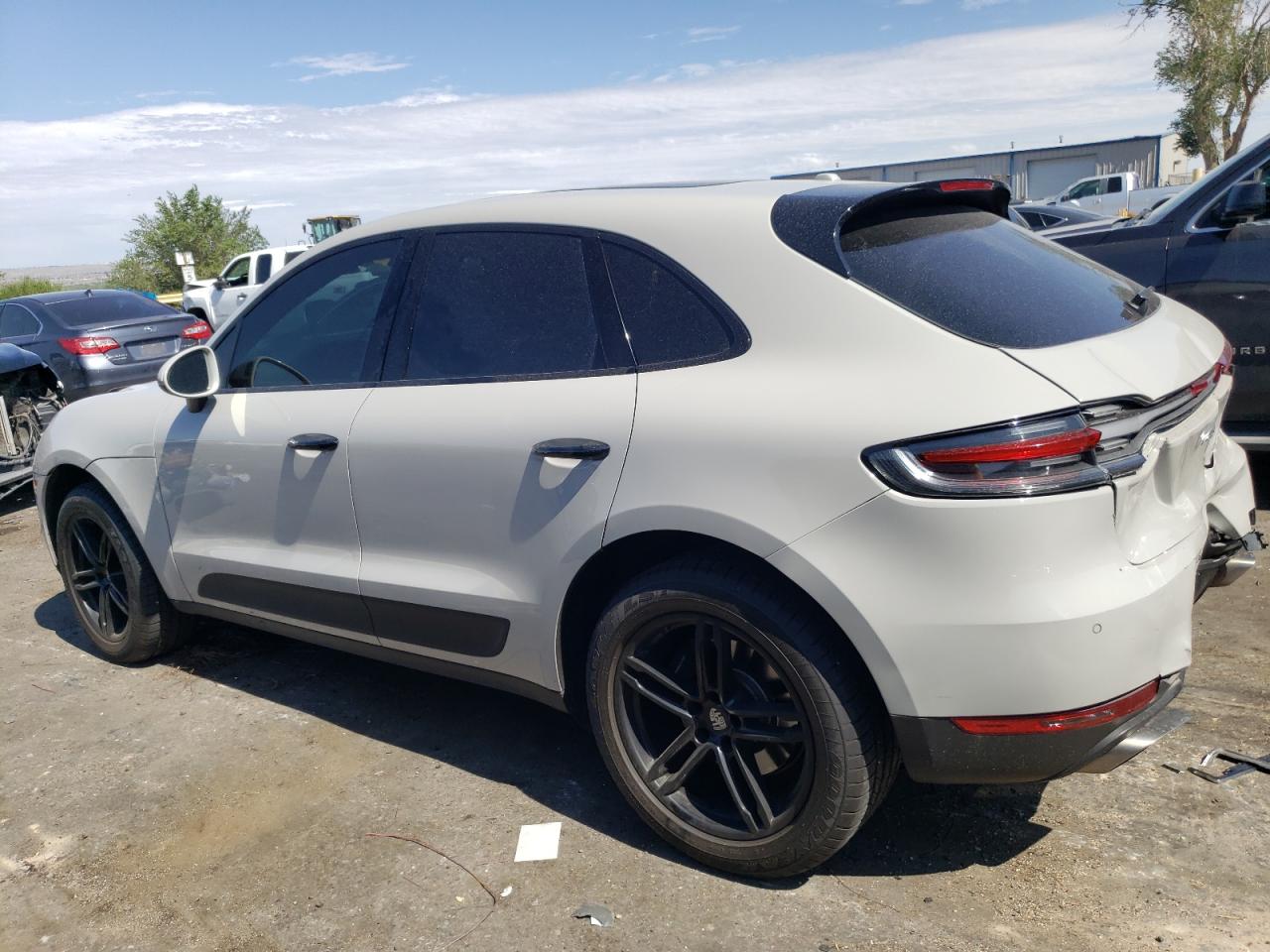 VIN WP1AA2A58LLB07967 2020 PORSCHE MACAN no.2