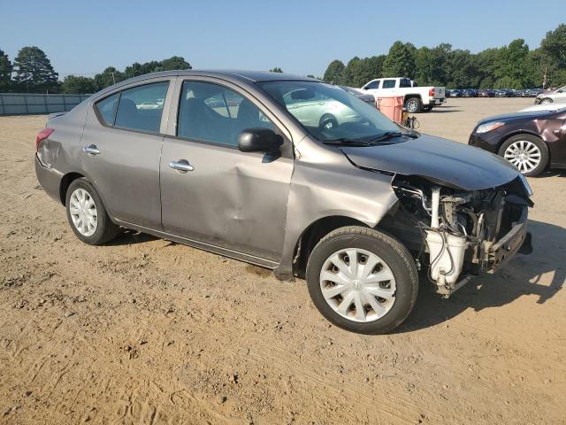  NISSAN VERSA 2014 Сірий